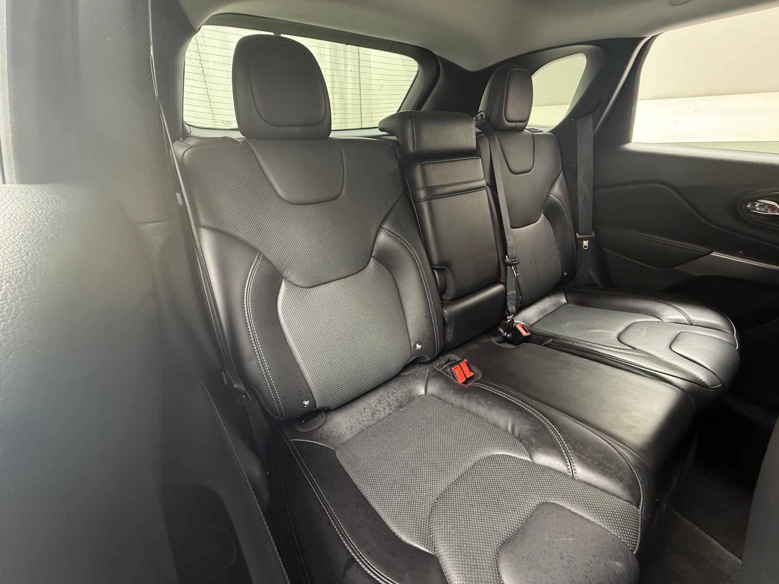 Thumbnail: 2019 Jeep Cherokee - 5