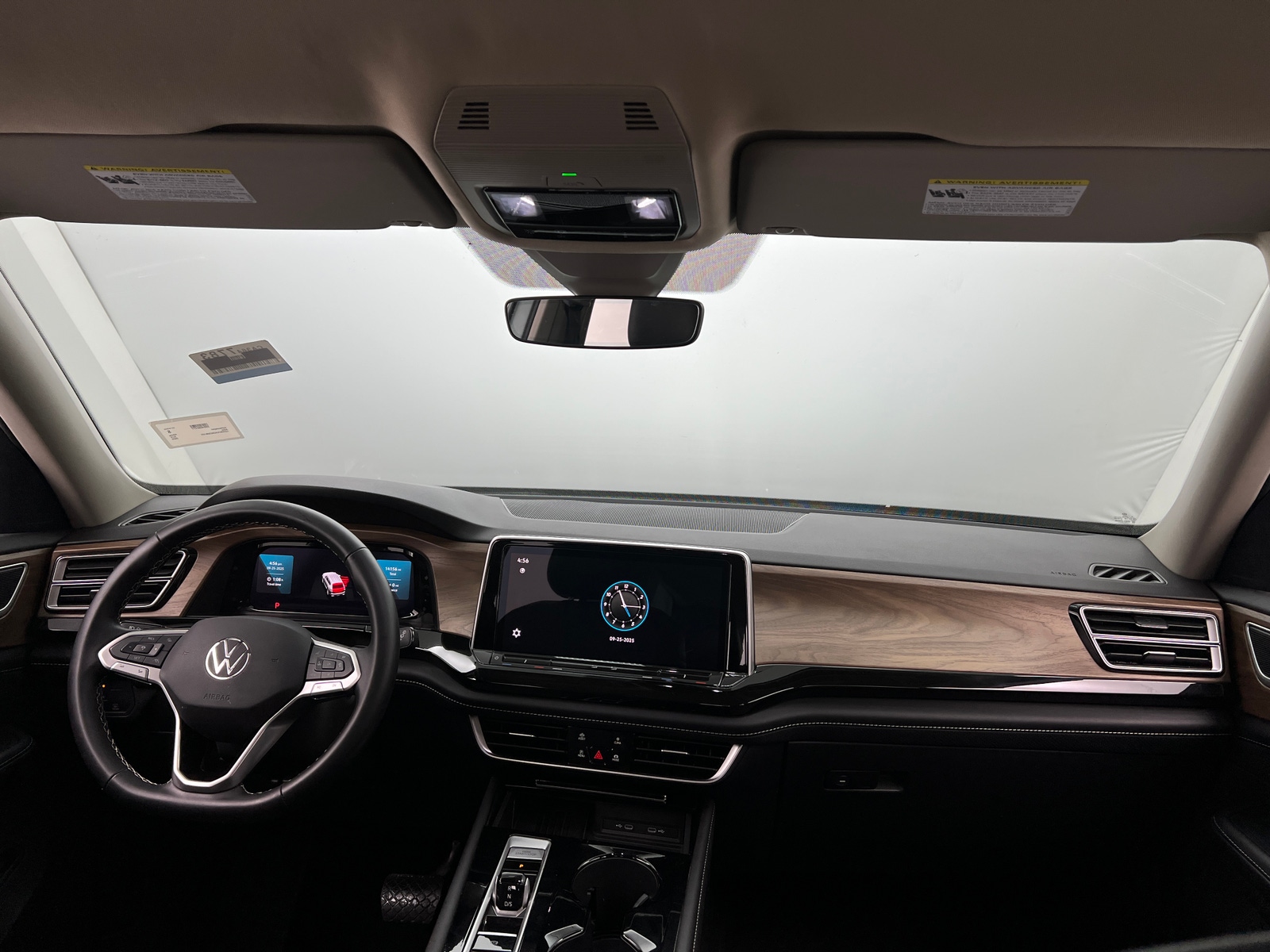 Thumbnail: 2025 Volkswagen Atlas - 2