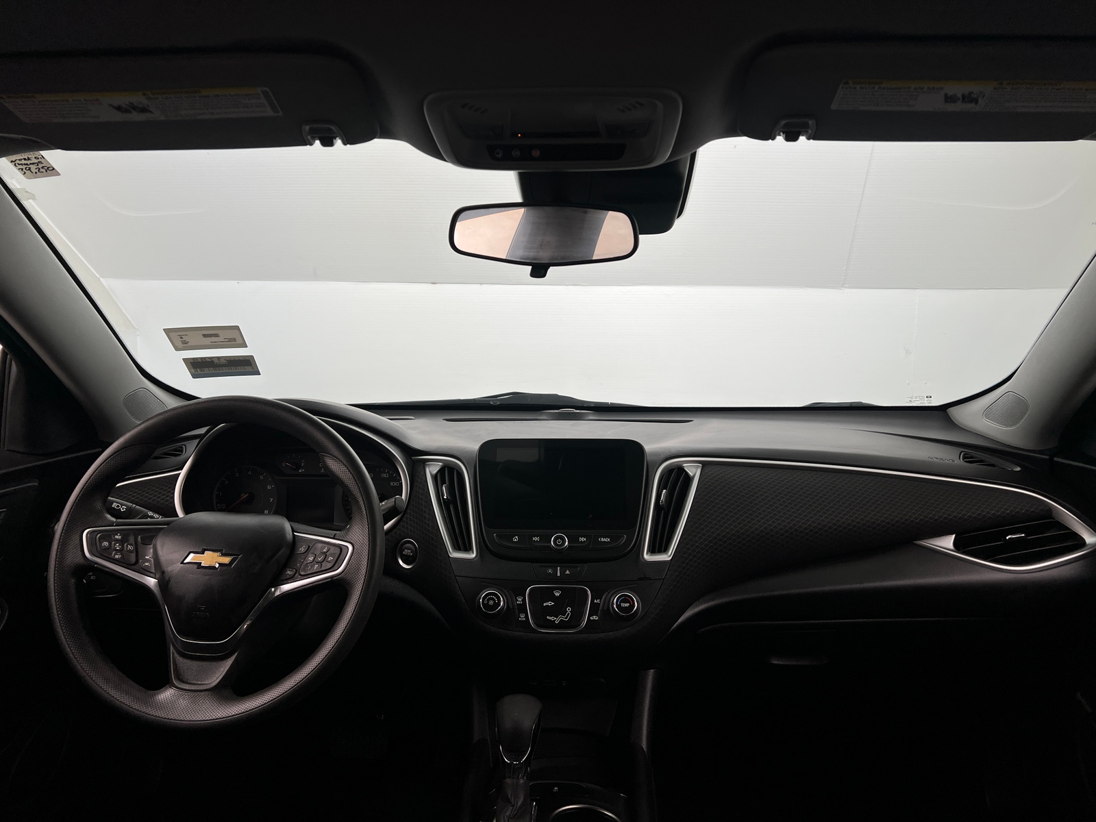 Thumbnail: 2023 Chevrolet Malibu - 3