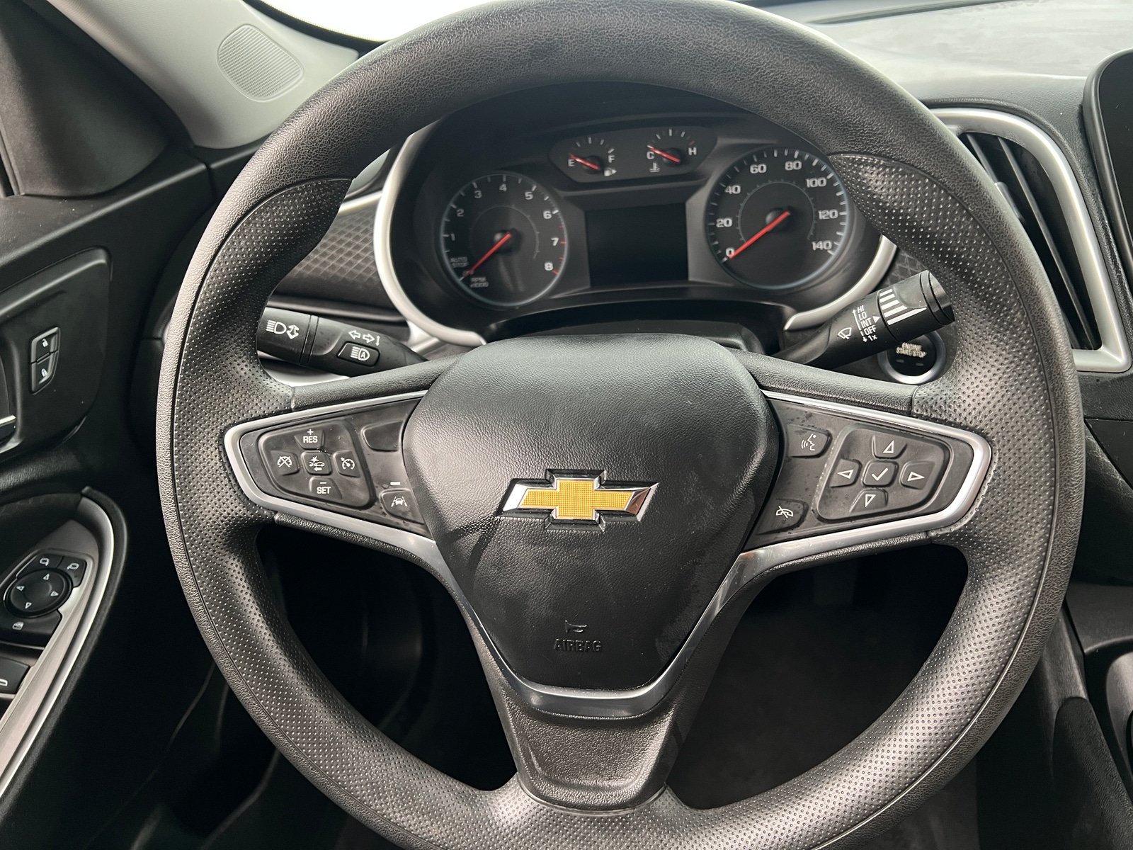 Thumbnail: 2023 Chevrolet Malibu - 5