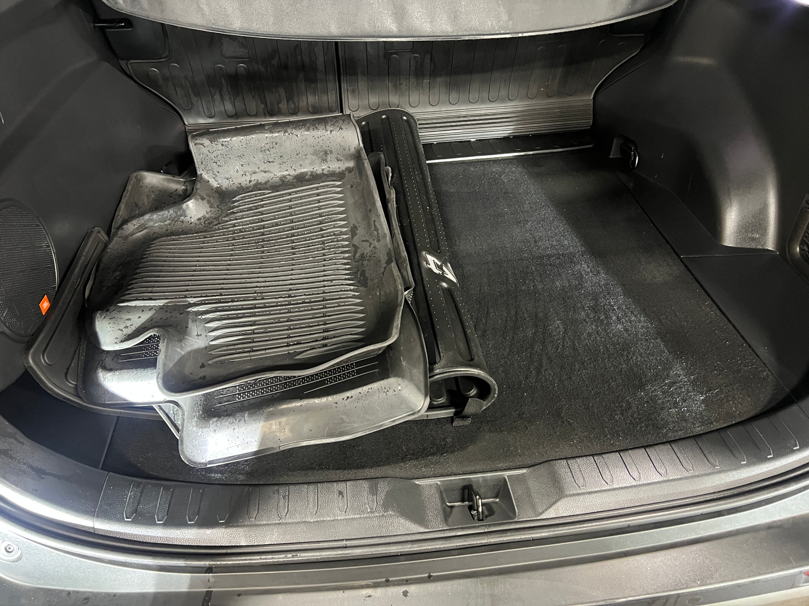 Thumbnail: 2023 Toyota RAV4 - 6