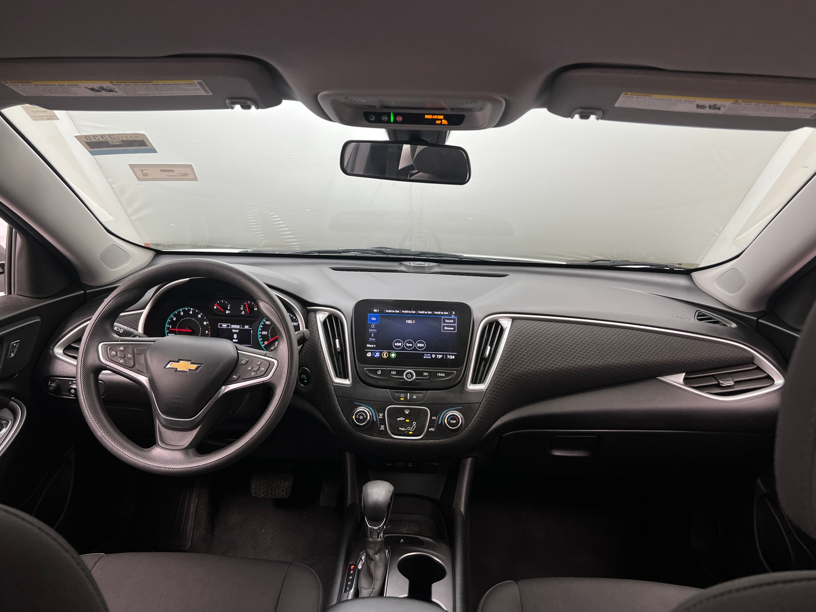 Thumbnail: 2022 Chevrolet Malibu - 3