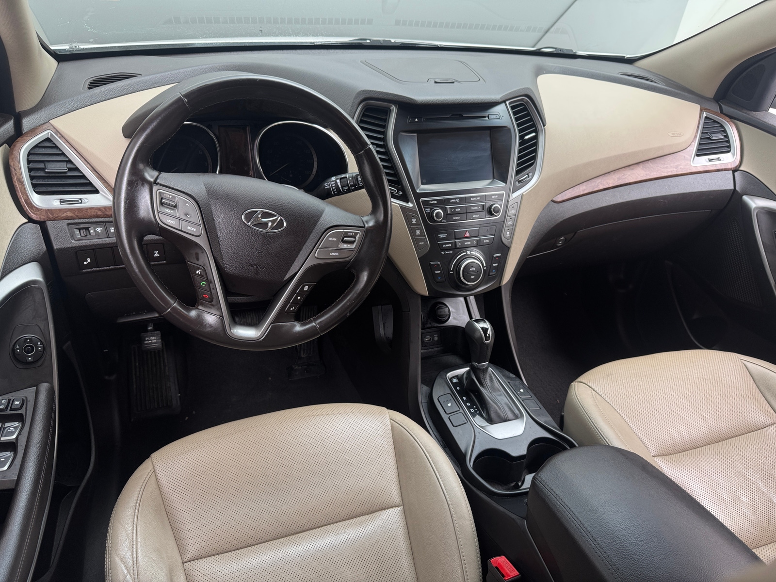 Thumbnail: 2017 Hyundai Santa Fe - 3