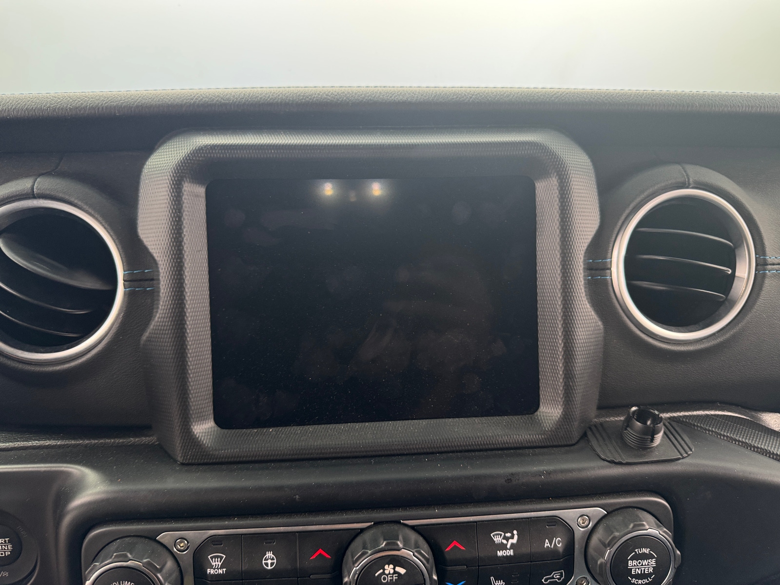 Thumbnail: 2021 Jeep Wrangler - 3