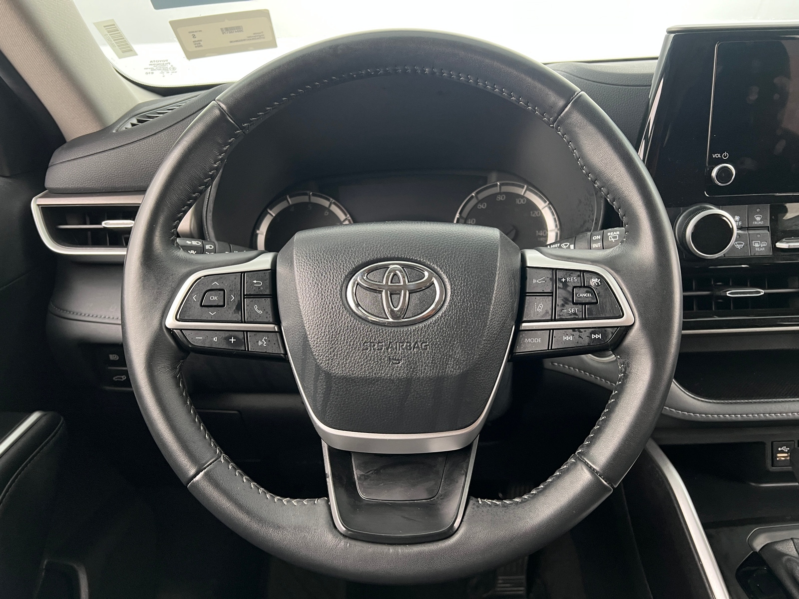 Thumbnail: 2024 Toyota Highlander - 5