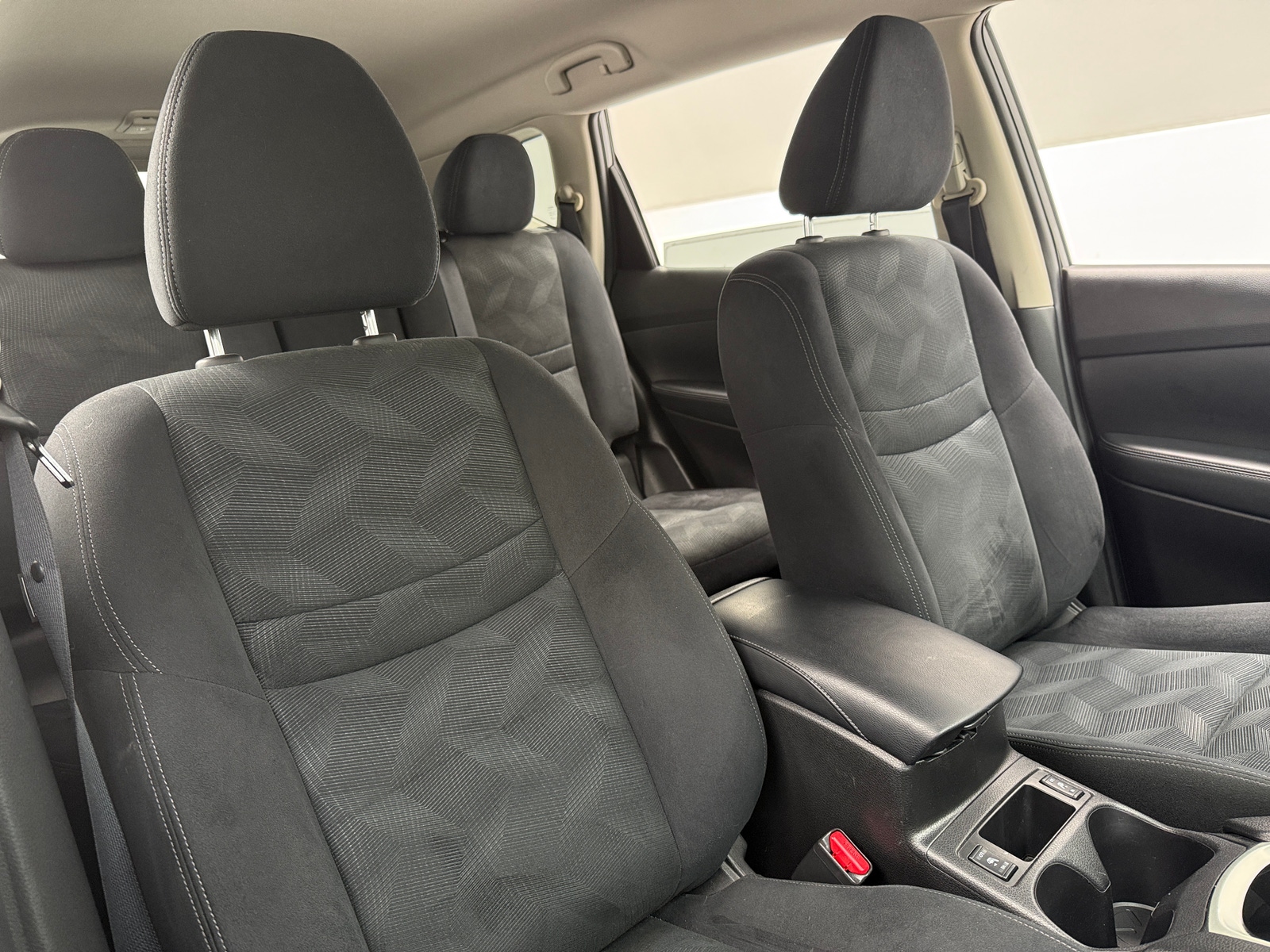 Thumbnail: 2016 Nissan Rogue - 2