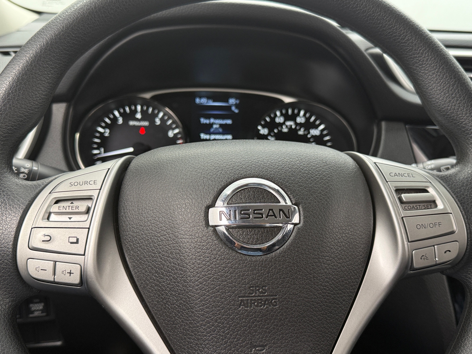 Thumbnail: 2016 Nissan Rogue - 5