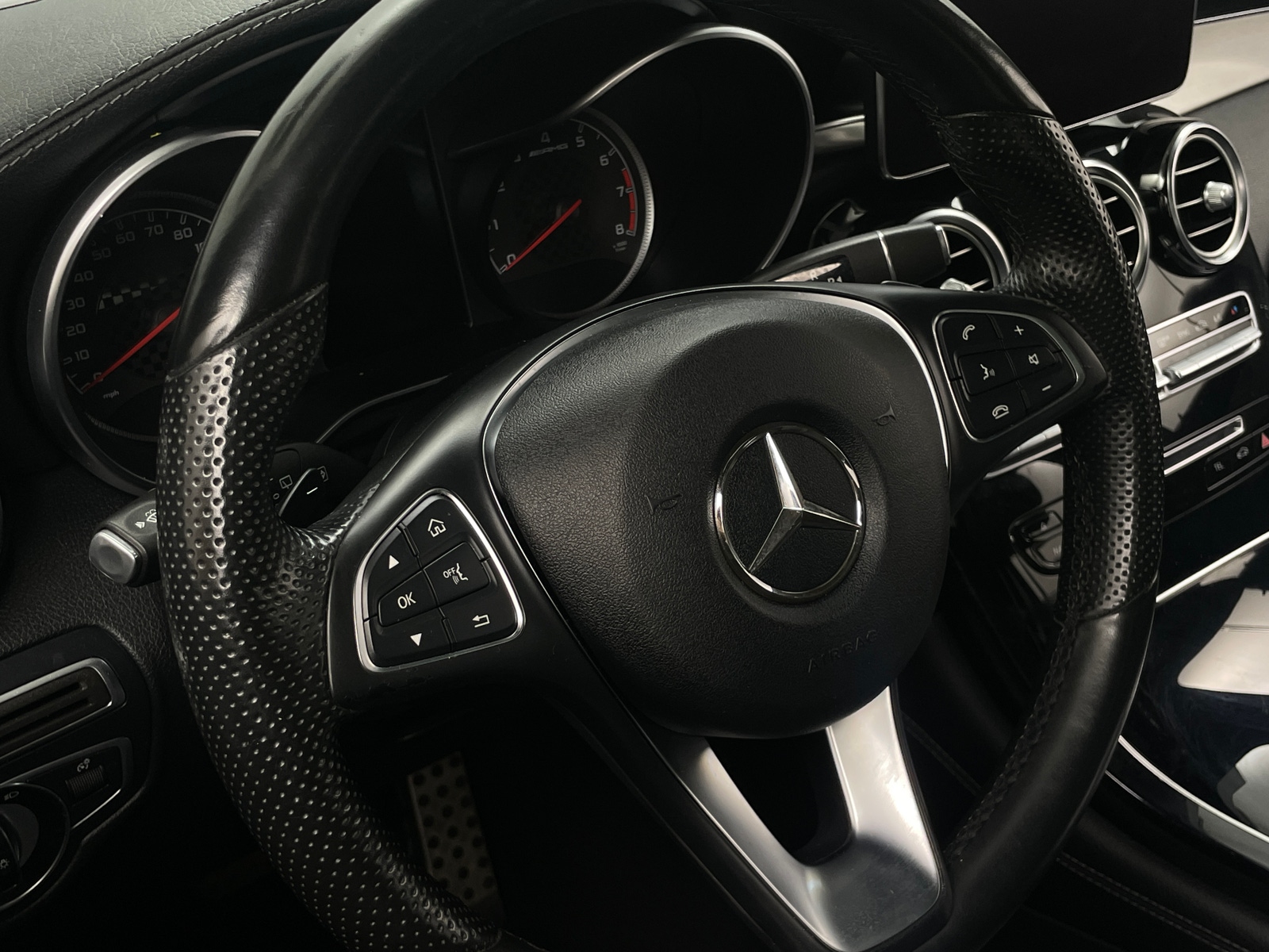 Thumbnail: 2017 Mercedes-Benz GLC - 4