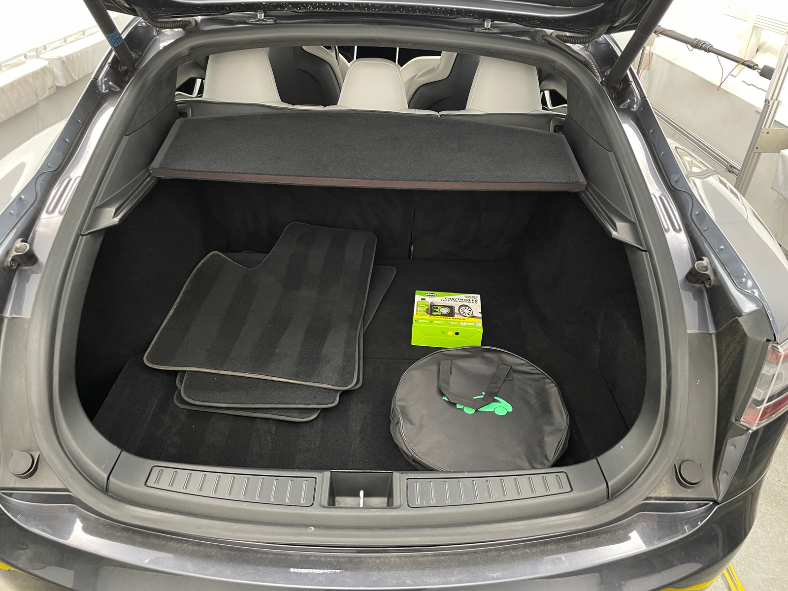 Thumbnail: 2016 Tesla Model S - 6