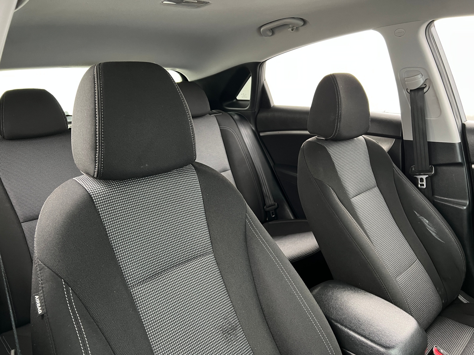 Thumbnail: 2017 Hyundai Elantra - 2