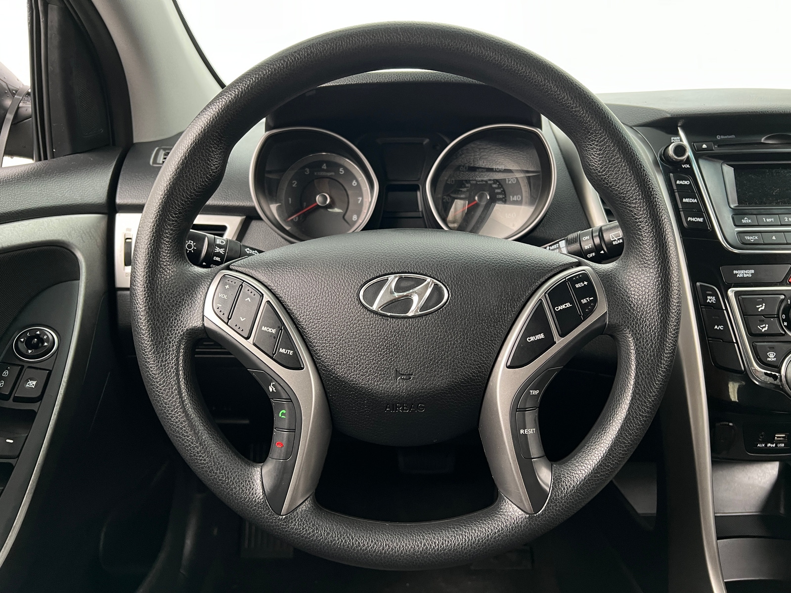 Thumbnail: 2017 Hyundai Elantra - 5