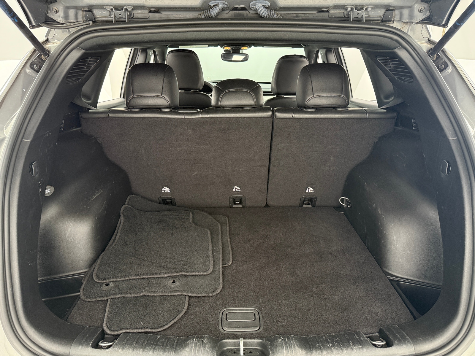 Thumbnail: 2023 Jeep Compass - 7