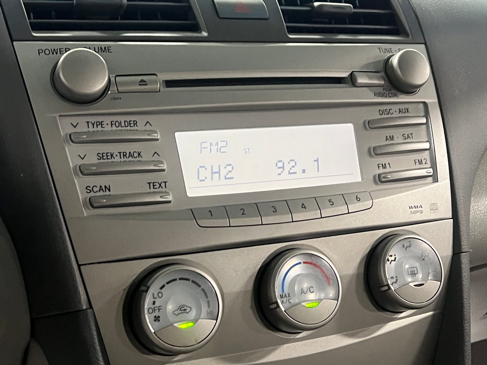 Thumbnail: 2011 Toyota Camry - 4