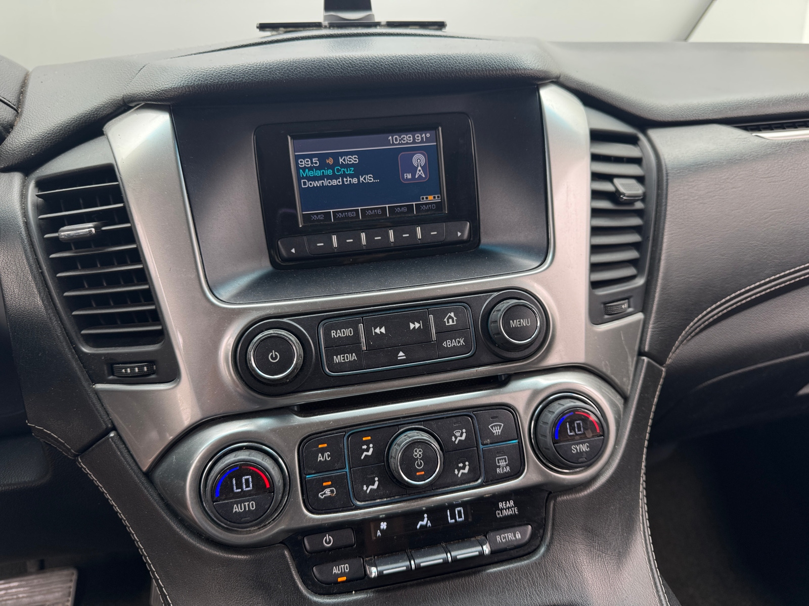 Thumbnail: 2015 Chevrolet Tahoe - 4