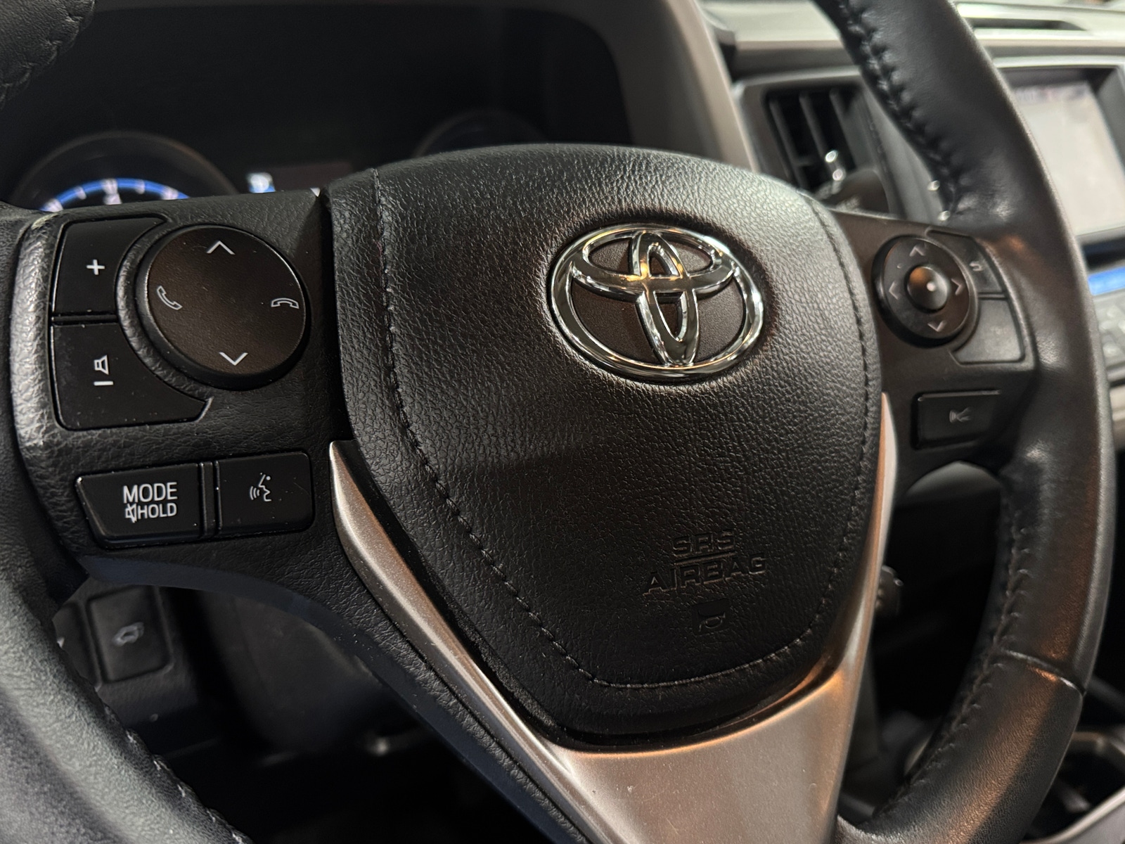 Thumbnail: 2017 Toyota RAV4 - 5