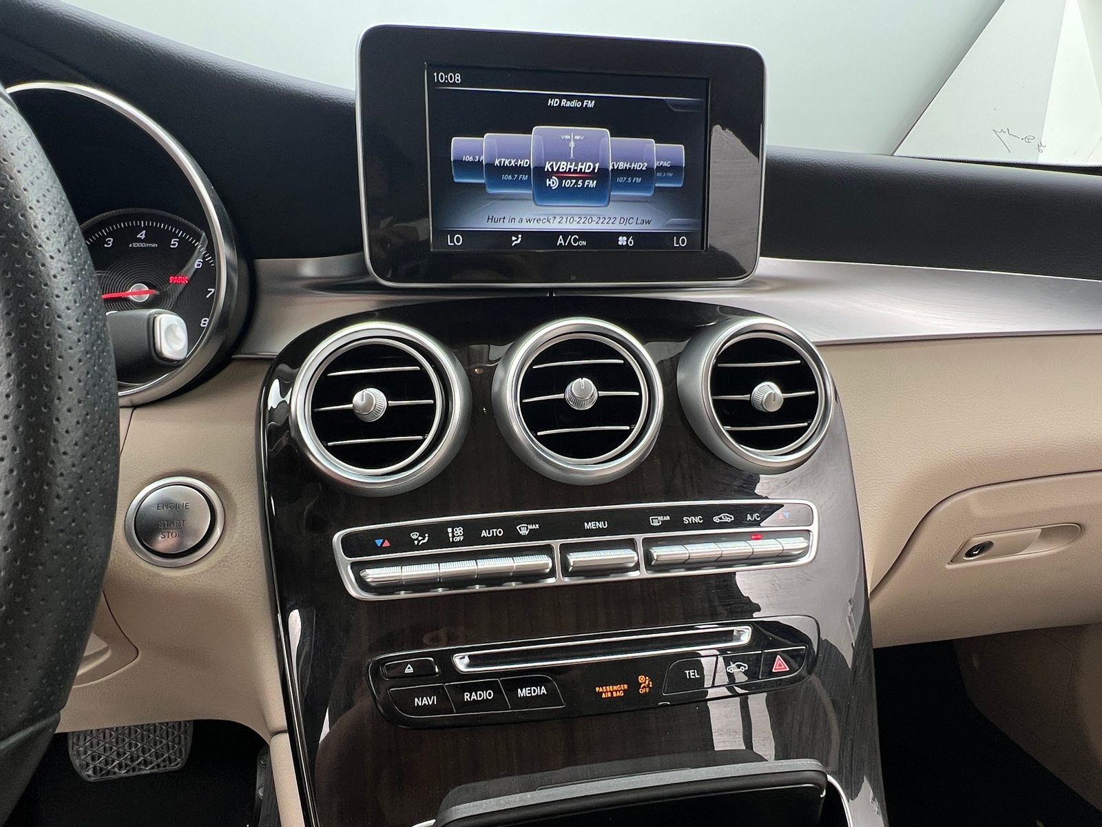 Thumbnail: 2017 Mercedes-Benz GLC - 3