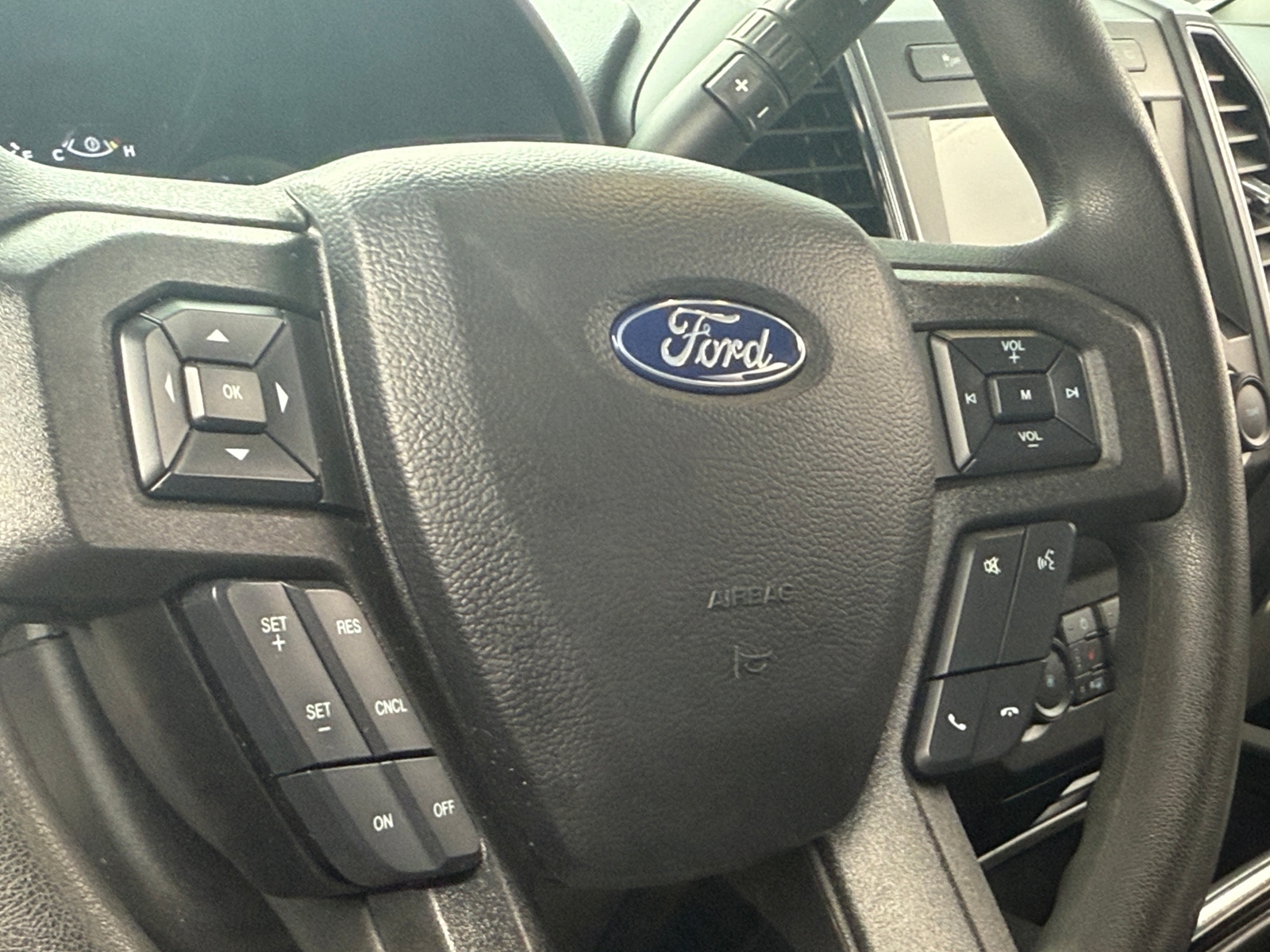 Thumbnail: 2020 Ford Econoline - 5