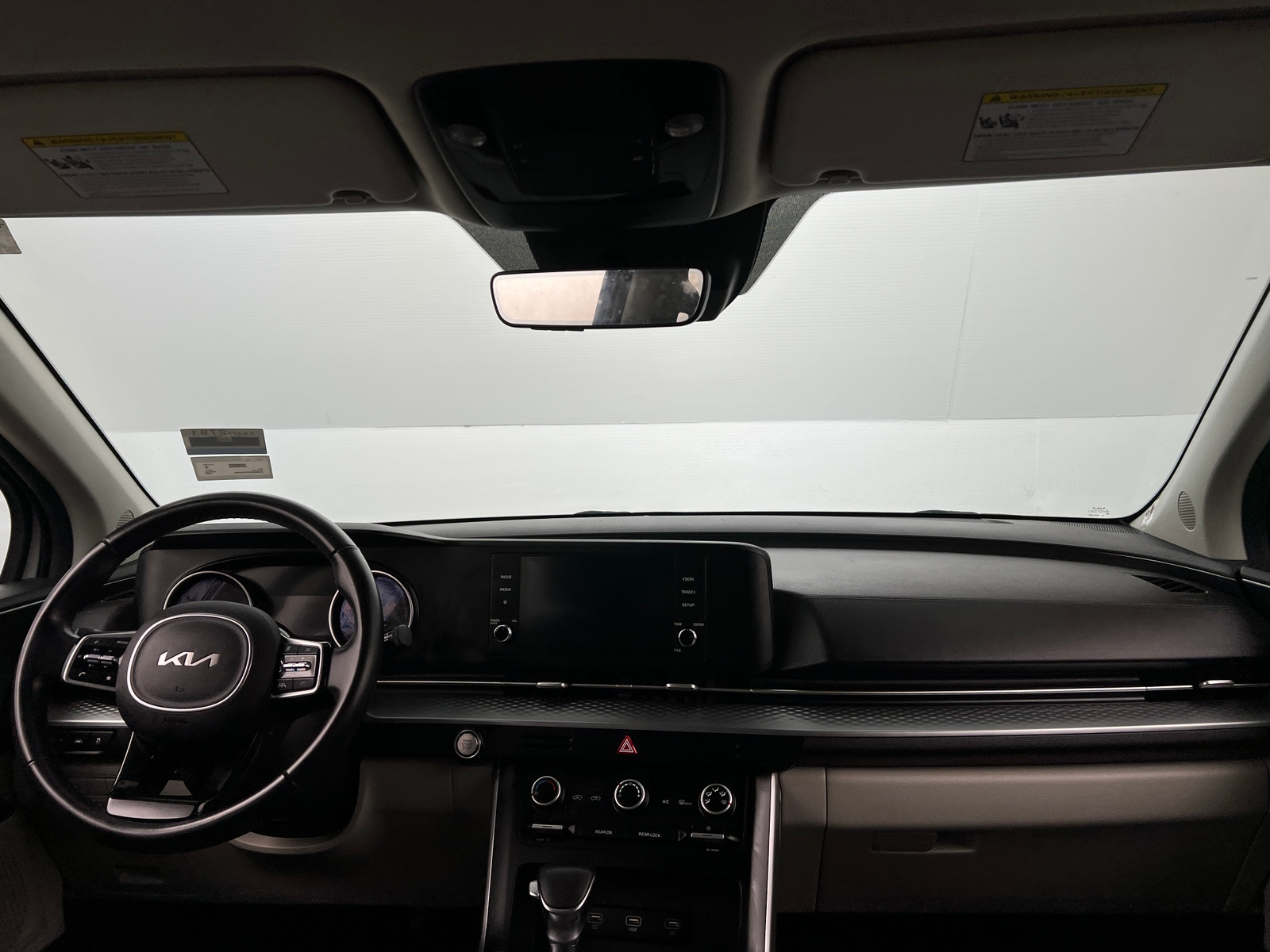 Thumbnail: 2023 Kia Carnival - 2