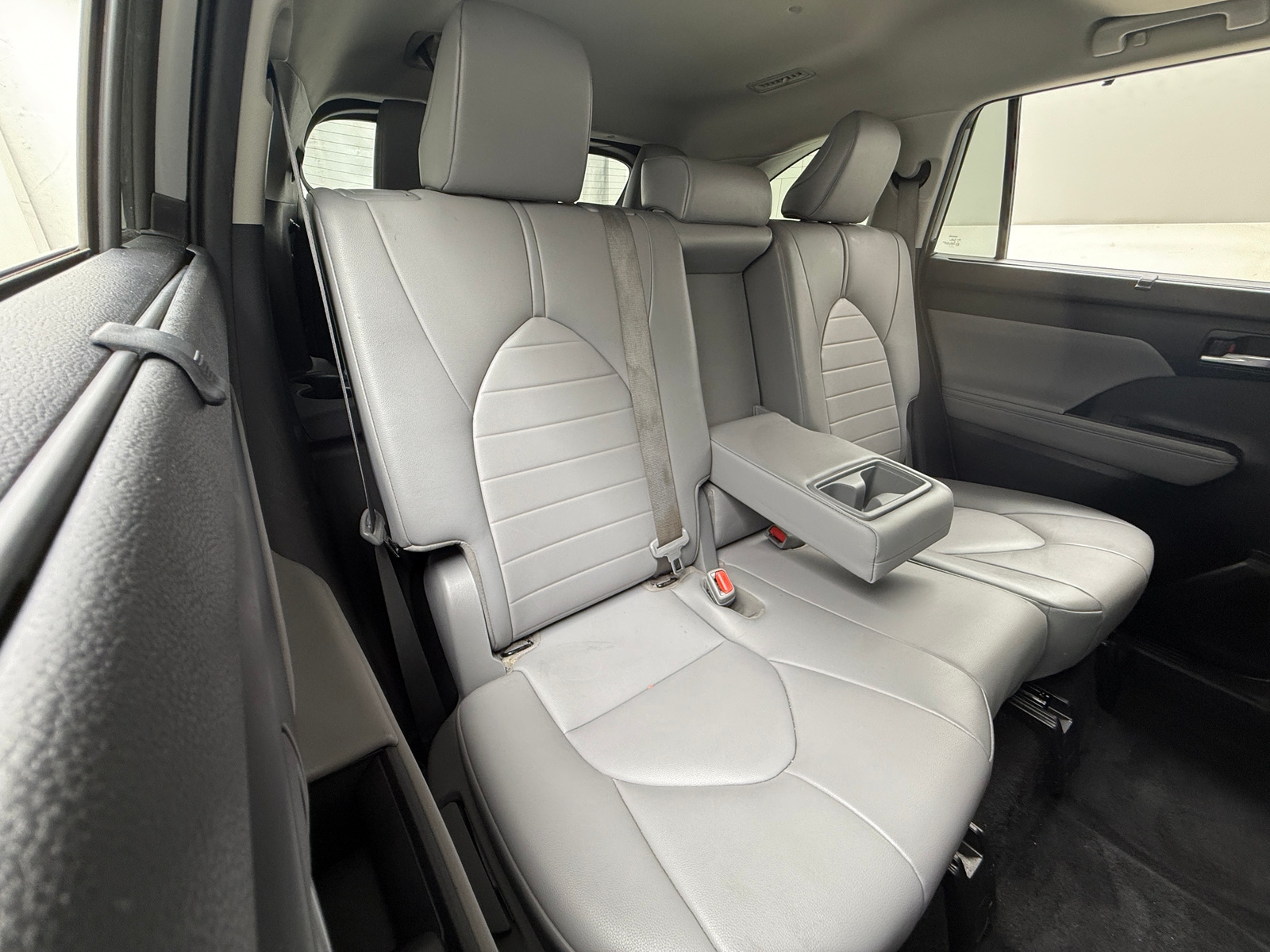 Thumbnail: 2021 Toyota Highlander - 5