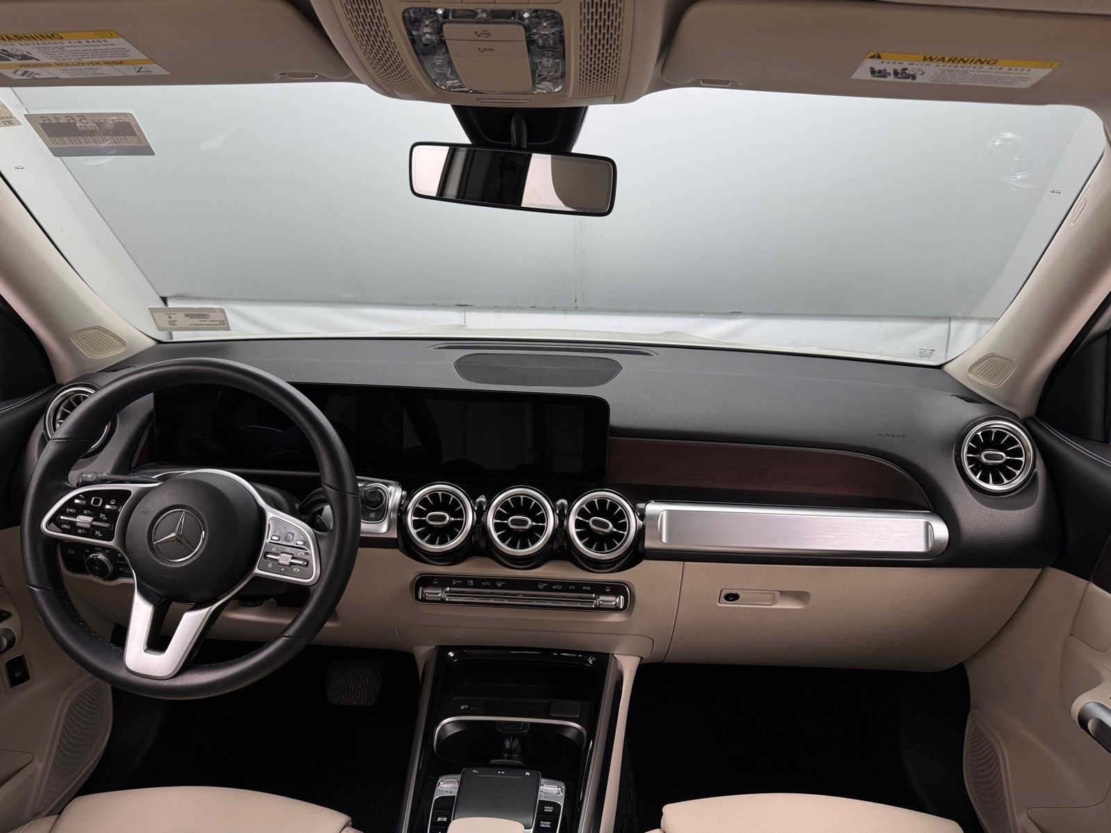 Thumbnail: 2020 Mercedes-Benz GLB - 2