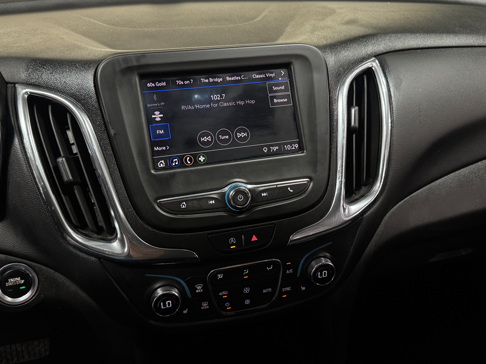 Thumbnail: 2022 Chevrolet Equinox - 4