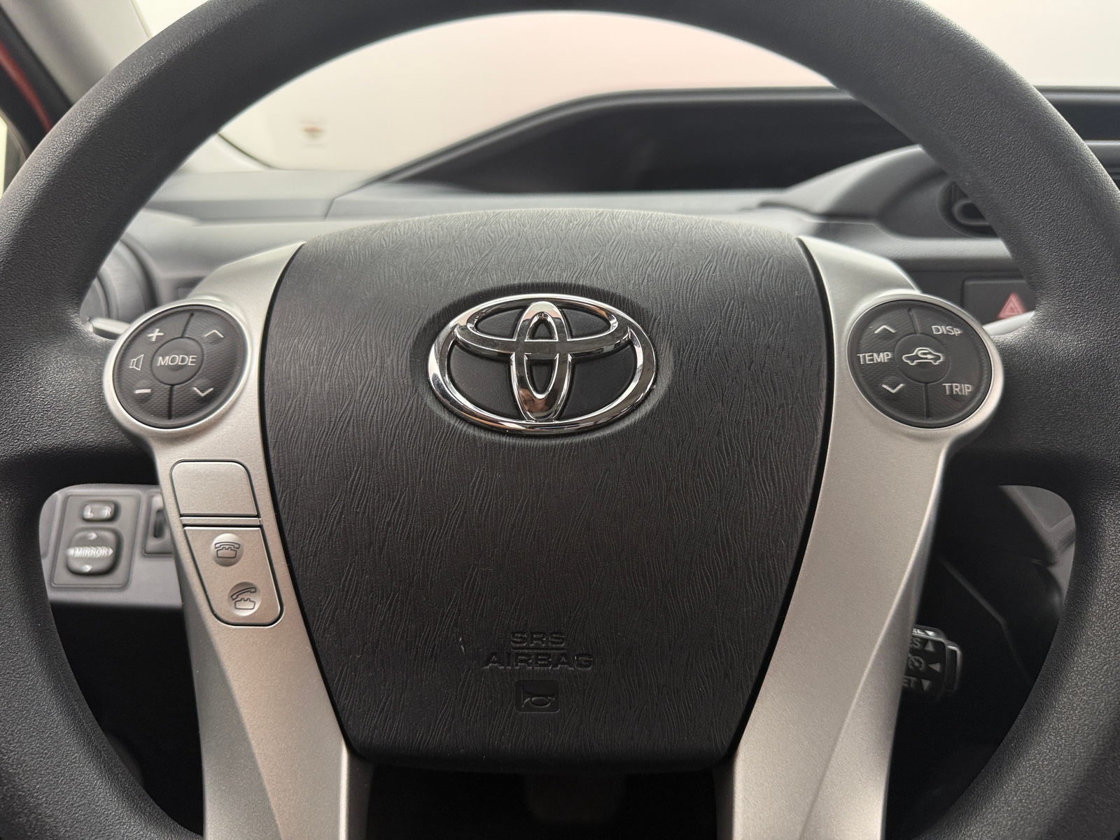 Thumbnail: 2013 Toyota Prius c - 5