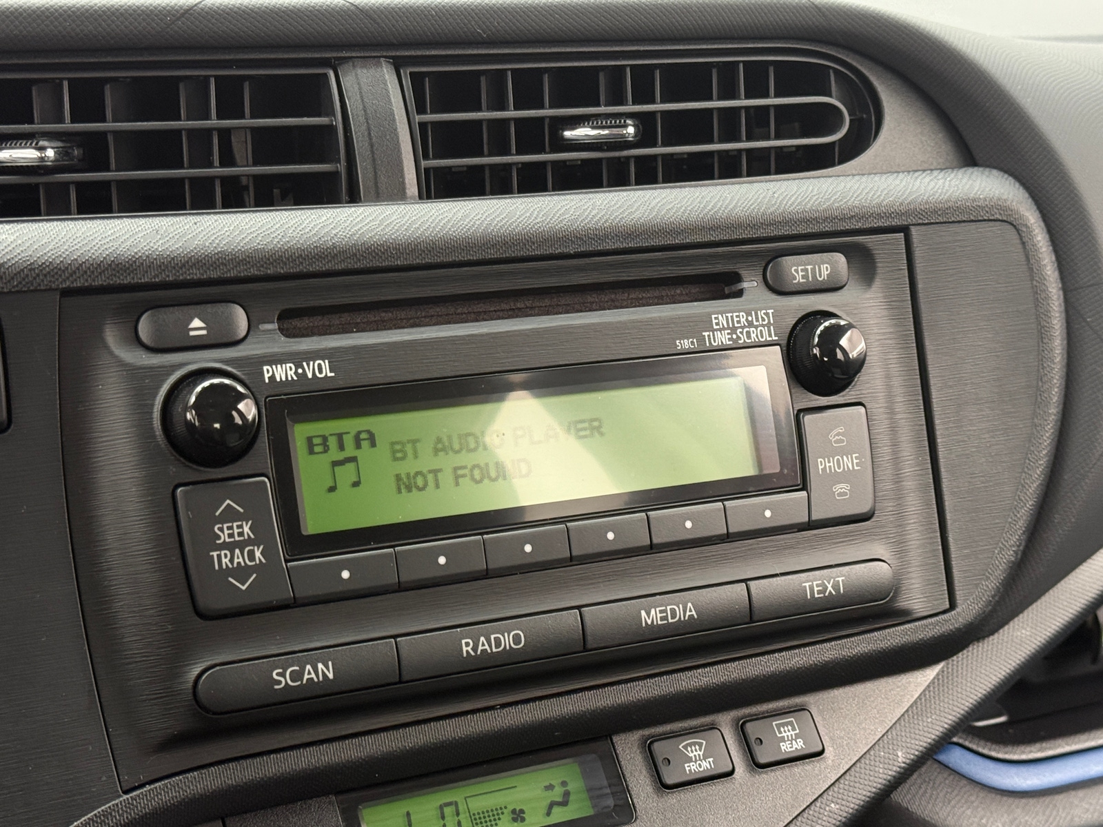 Thumbnail: 2013 Toyota Prius c - 4