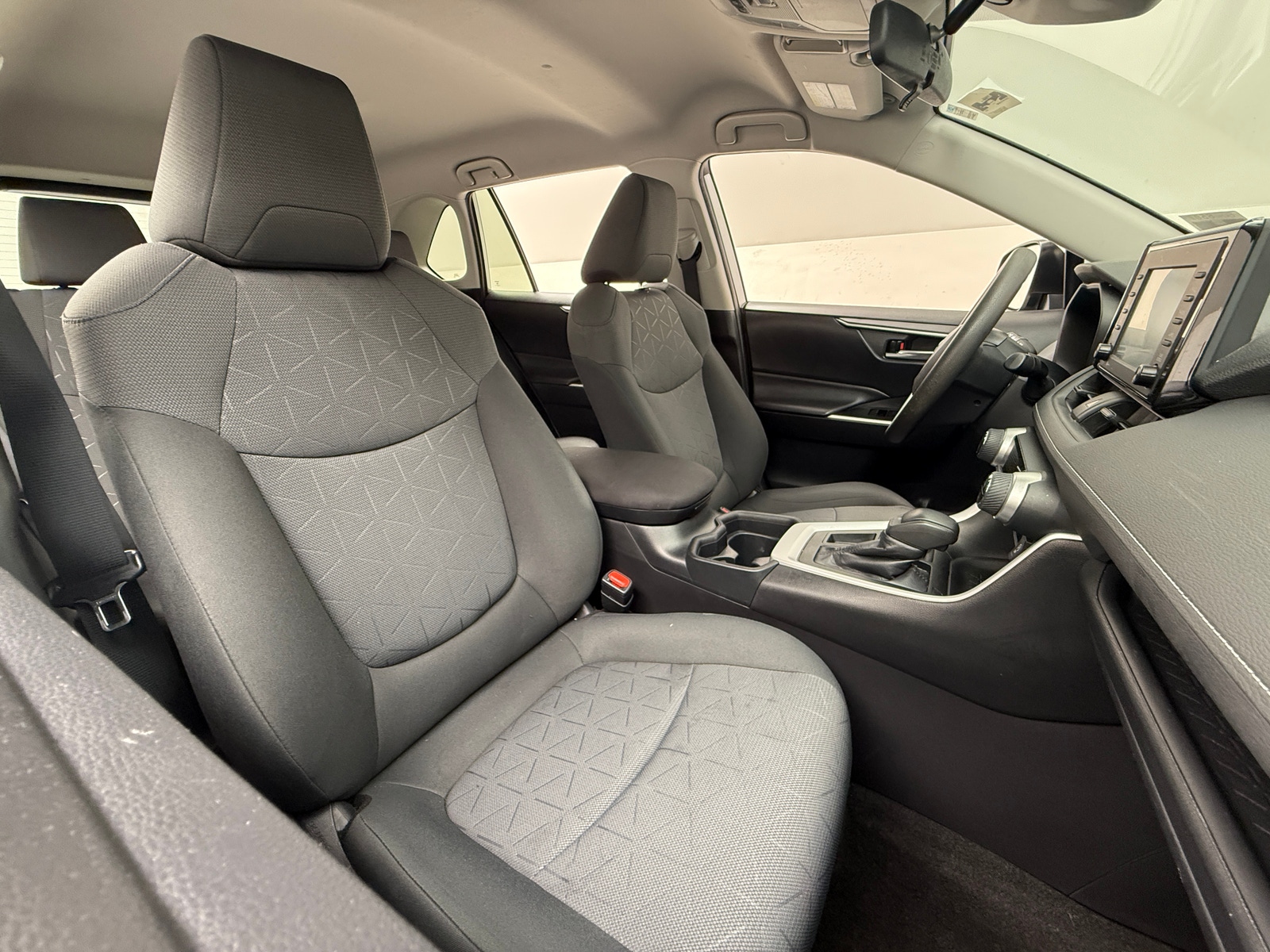 Thumbnail: 2020 Toyota RAV4 - 2