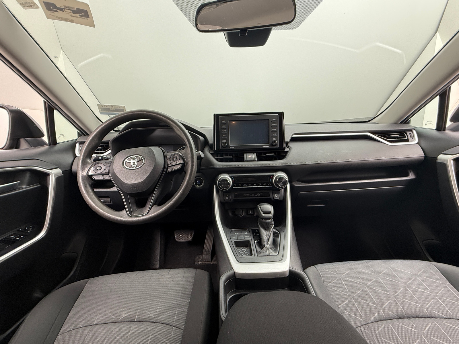 Thumbnail: 2020 Toyota RAV4 - 3