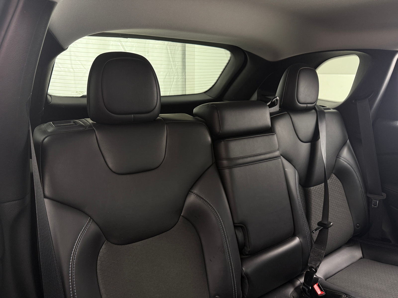 Thumbnail: 2019 Jeep Cherokee - 6