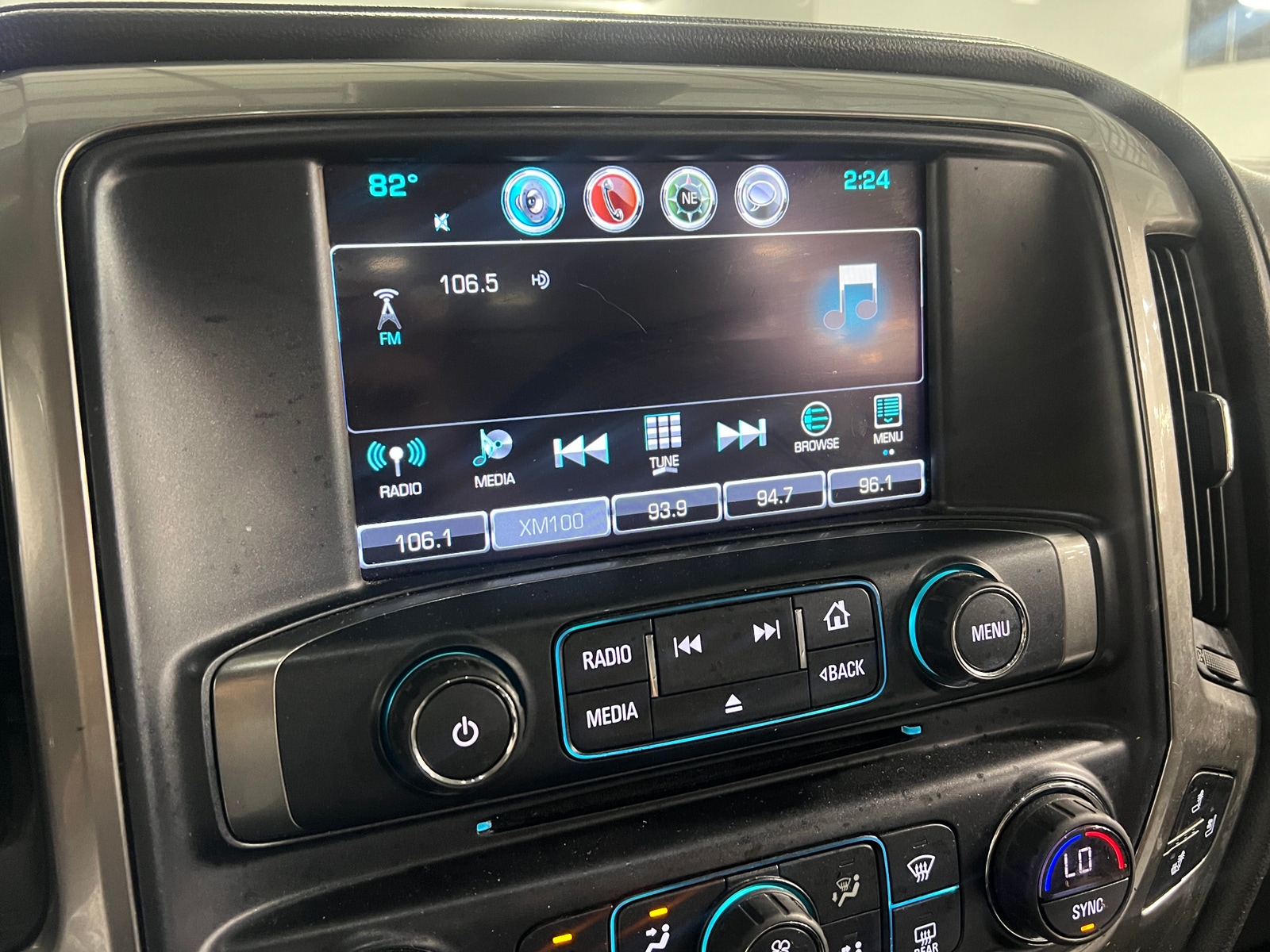 Thumbnail: 2018 Chevrolet Silverado 1500 - 3