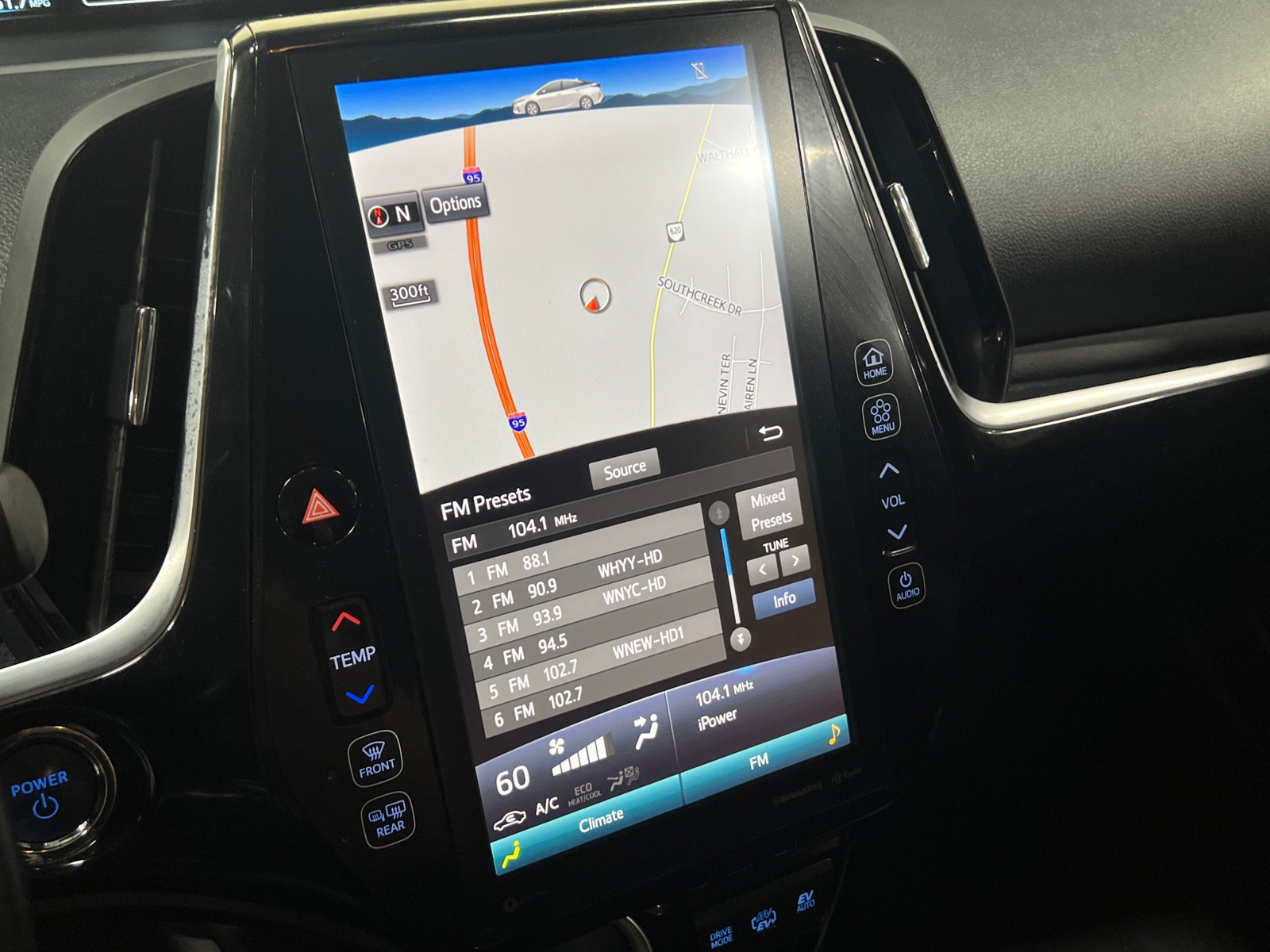 Thumbnail: 2020 Toyota Prius Prime - 3