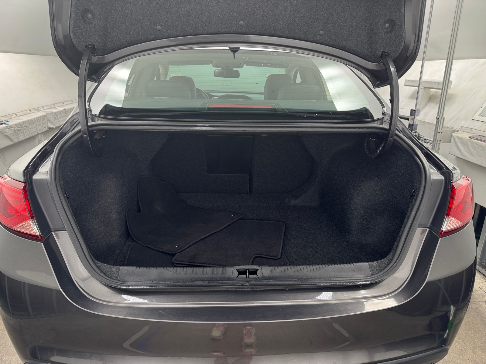 Thumbnail: 2015 Chrysler 200 - 6