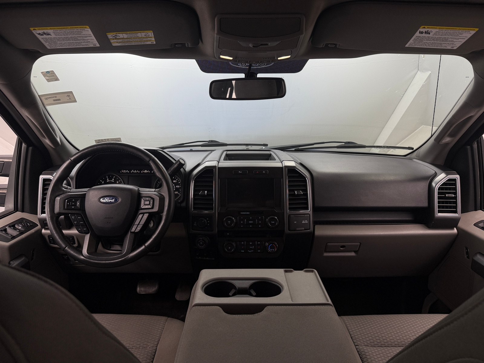 Thumbnail: 2018 Ford Econoline - 3