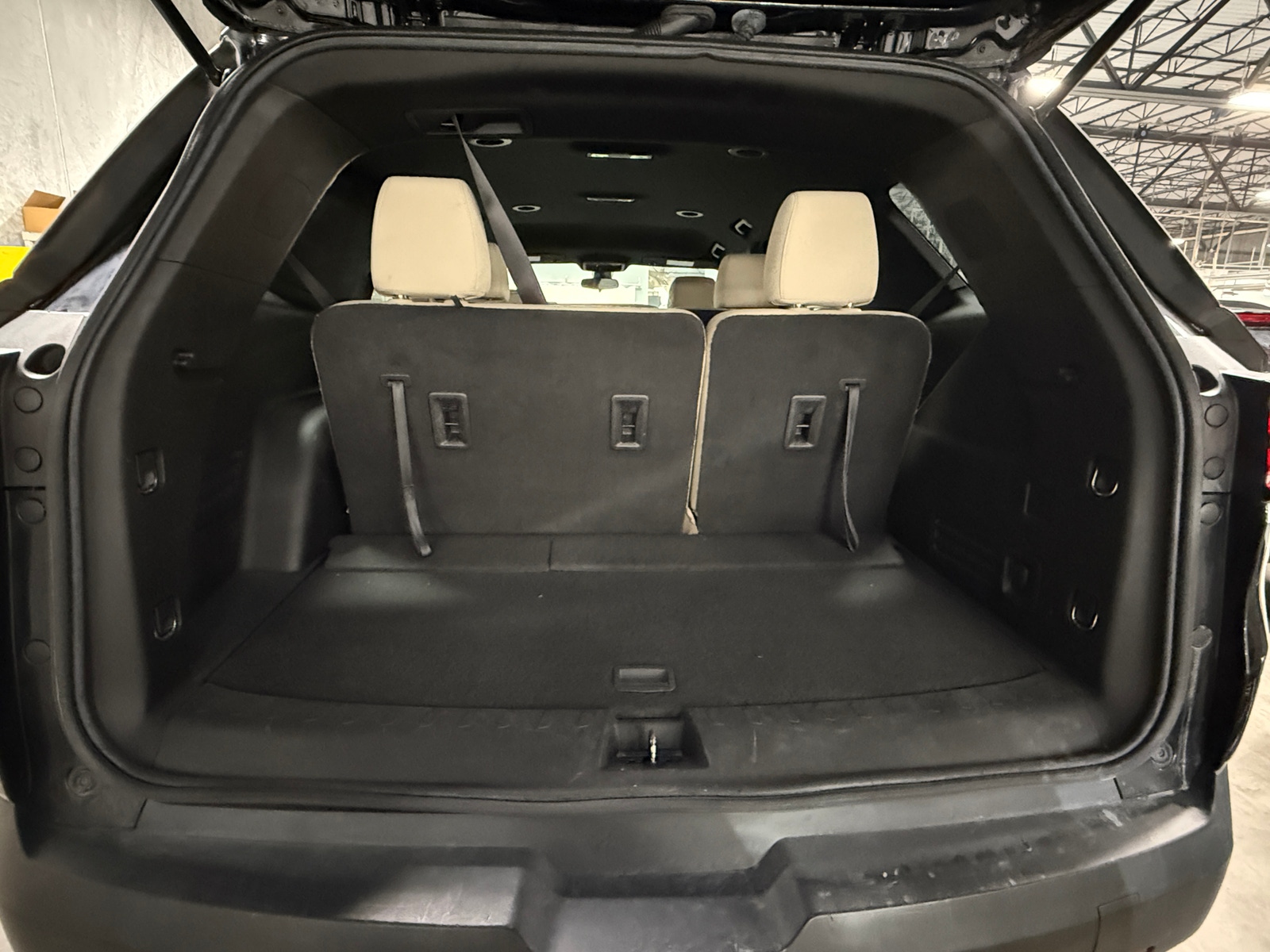 Thumbnail: 2022 Chevrolet Traverse - 7