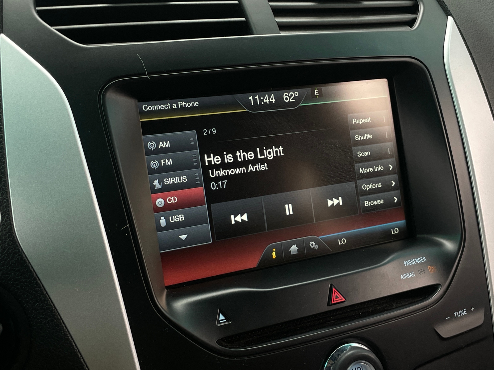 Thumbnail: 2015 Ford Explorer - 3