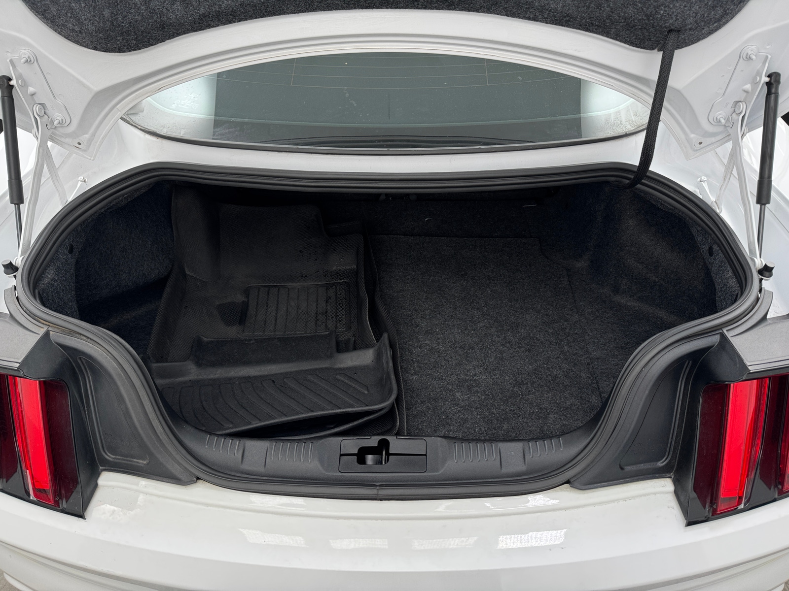 Thumbnail: 2017 Ford Mustang - 5