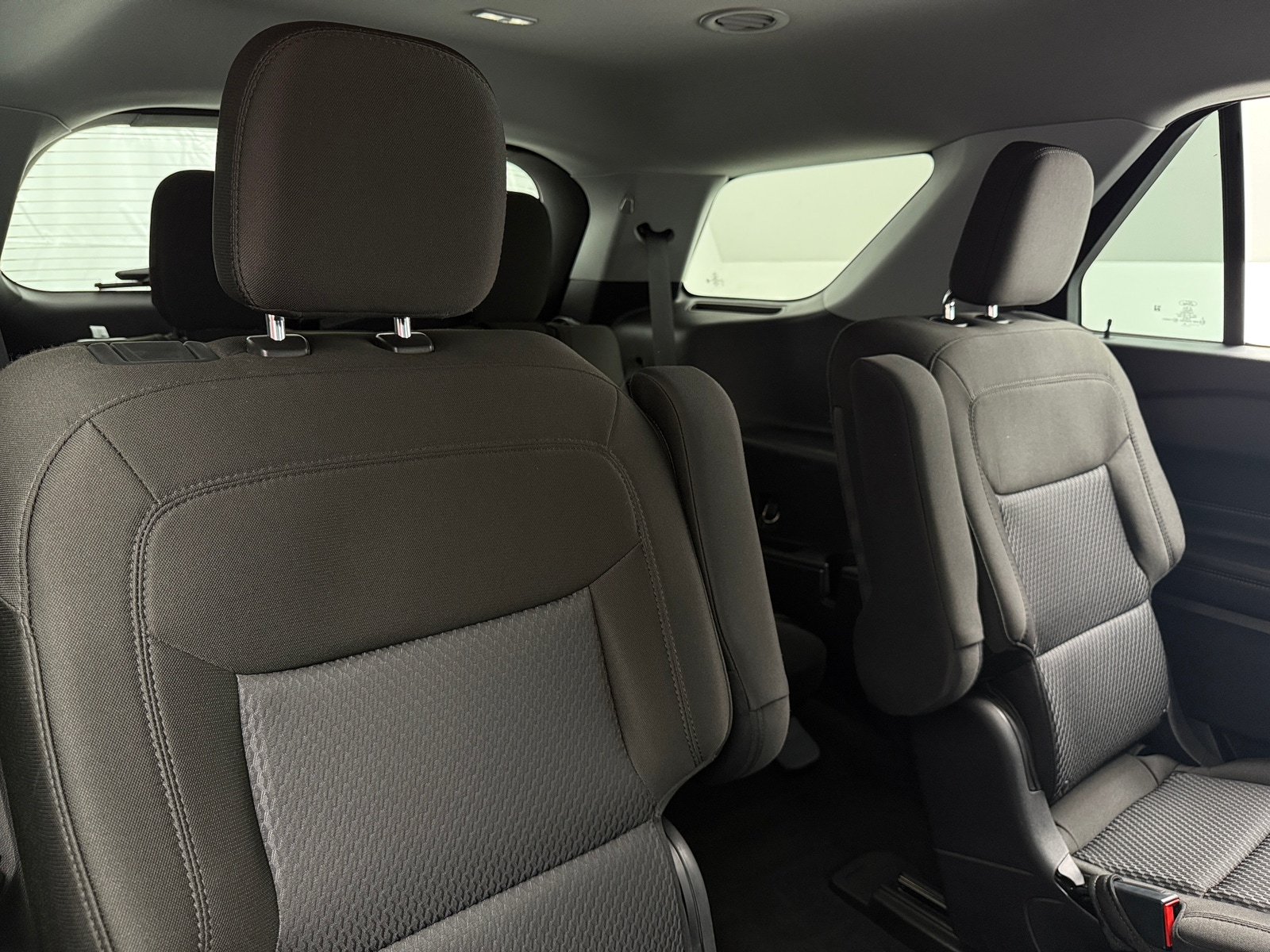 Thumbnail: 2022 Ford Explorer - 6