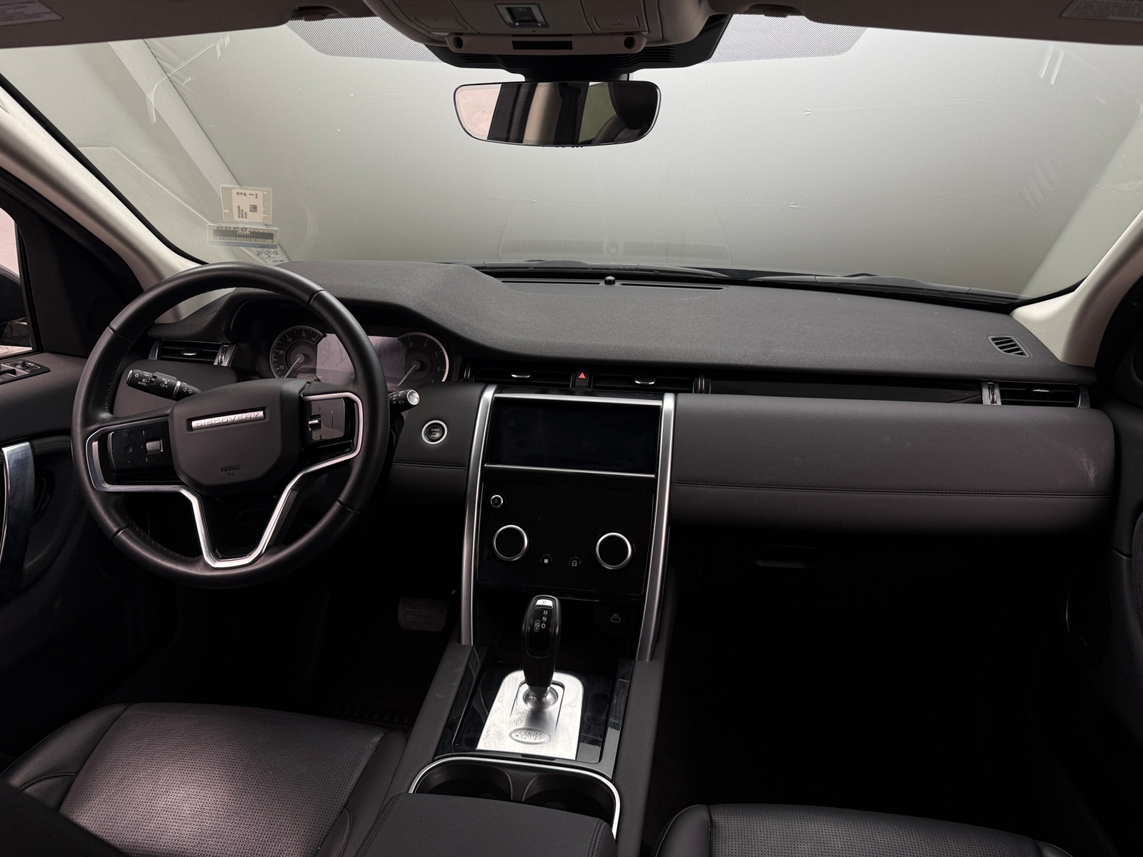 Thumbnail: 2023 Land Rover Discovery Sport - 2