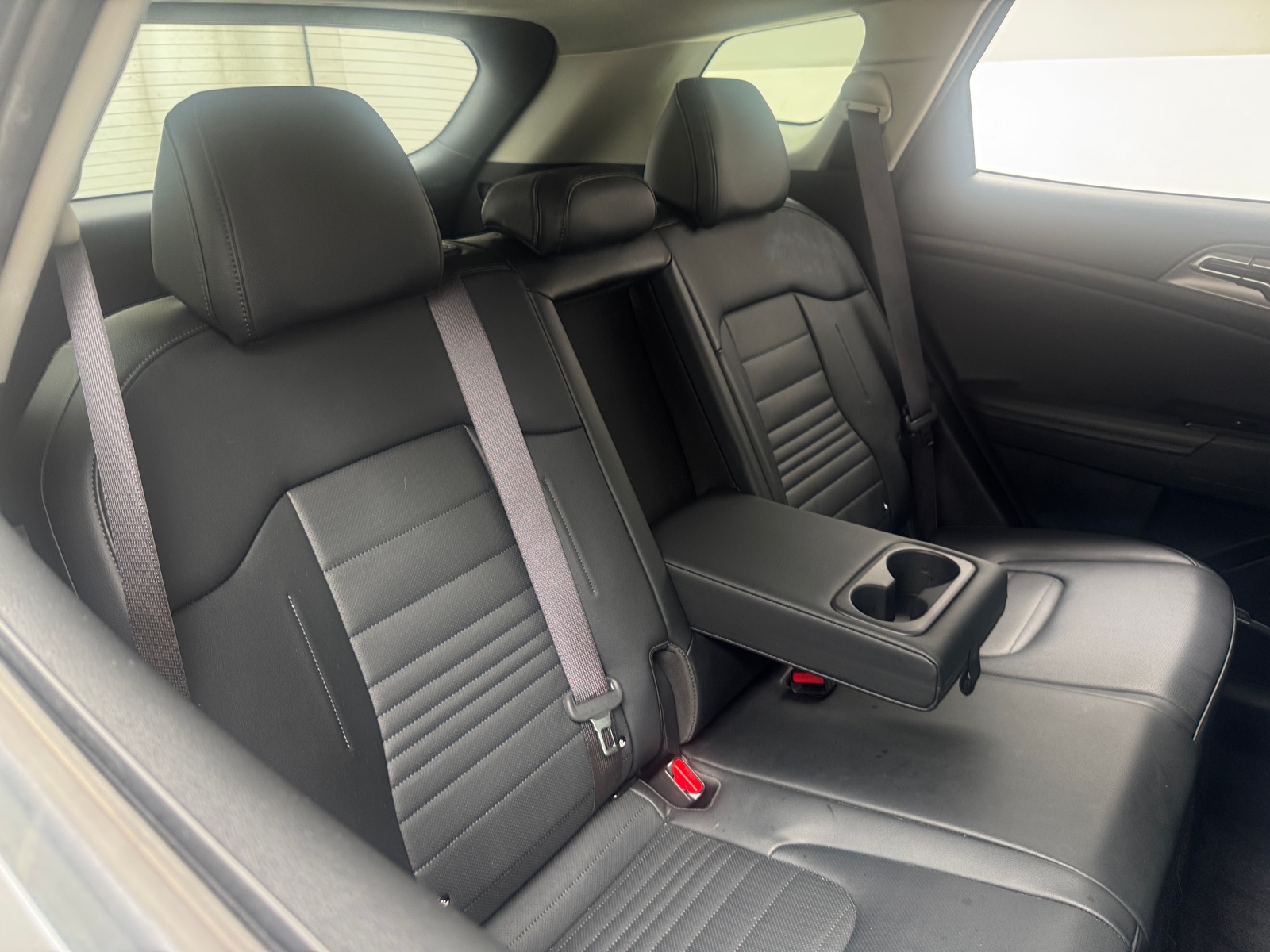 Thumbnail: 2023 Kia Sportage - 5