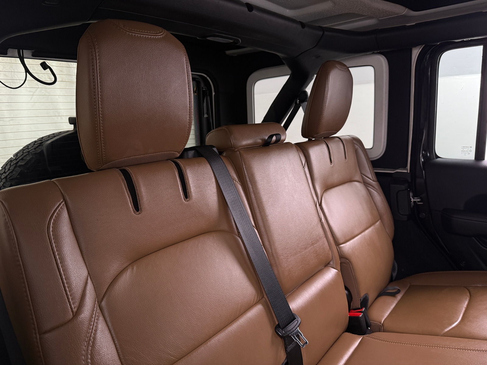 Thumbnail: 2021 Jeep Wrangler - 6