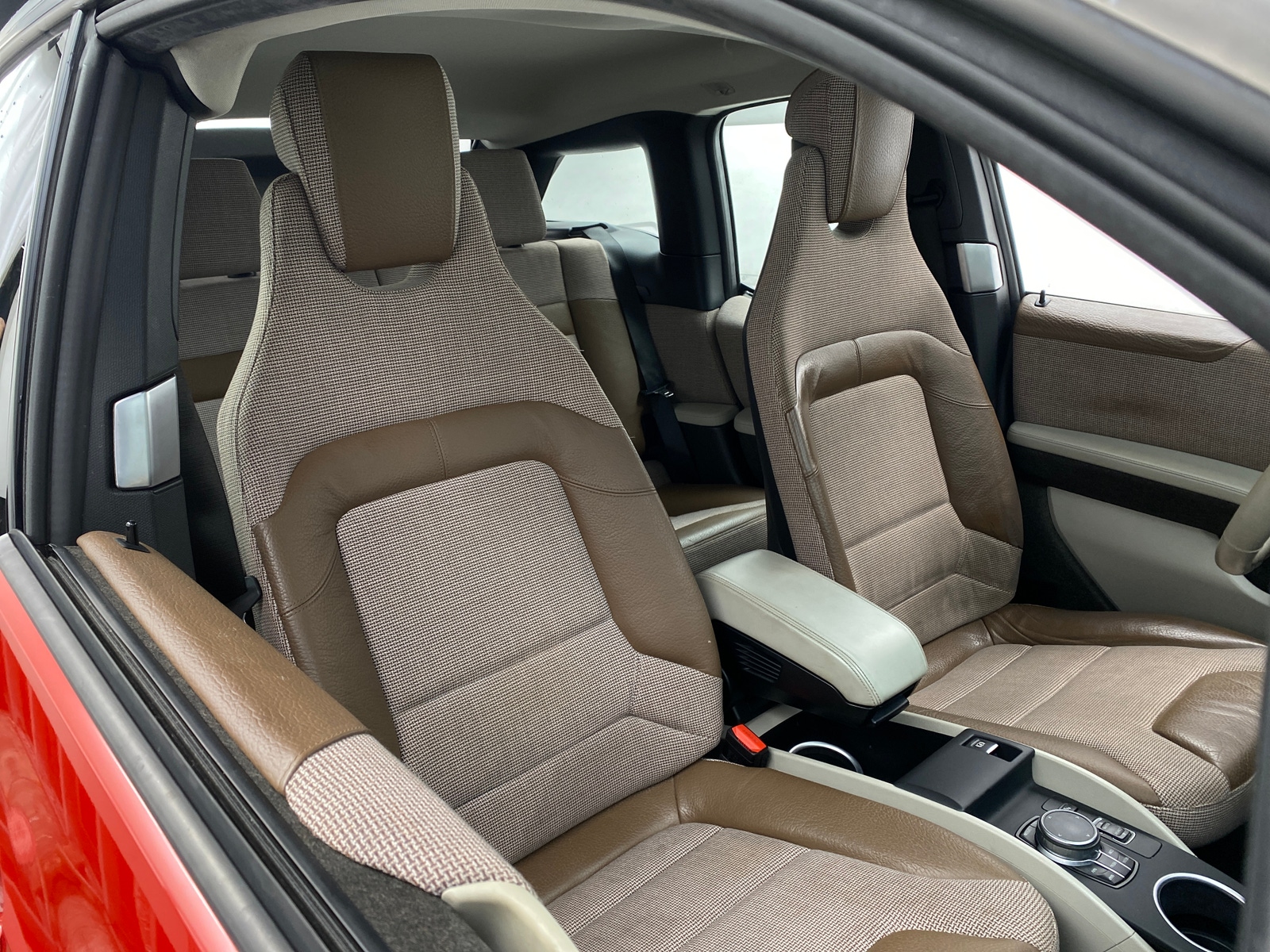 Thumbnail: 2018 BMW i3 - 2