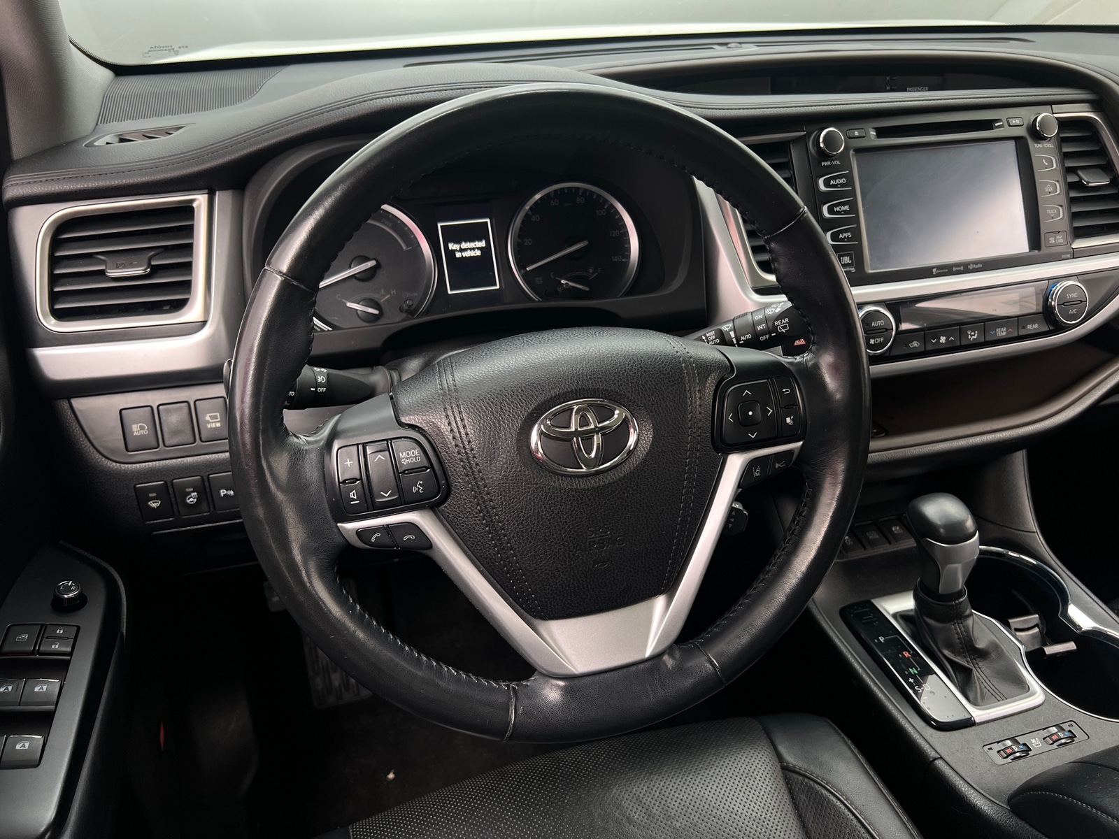 Thumbnail: 2018 Toyota Highlander - 4