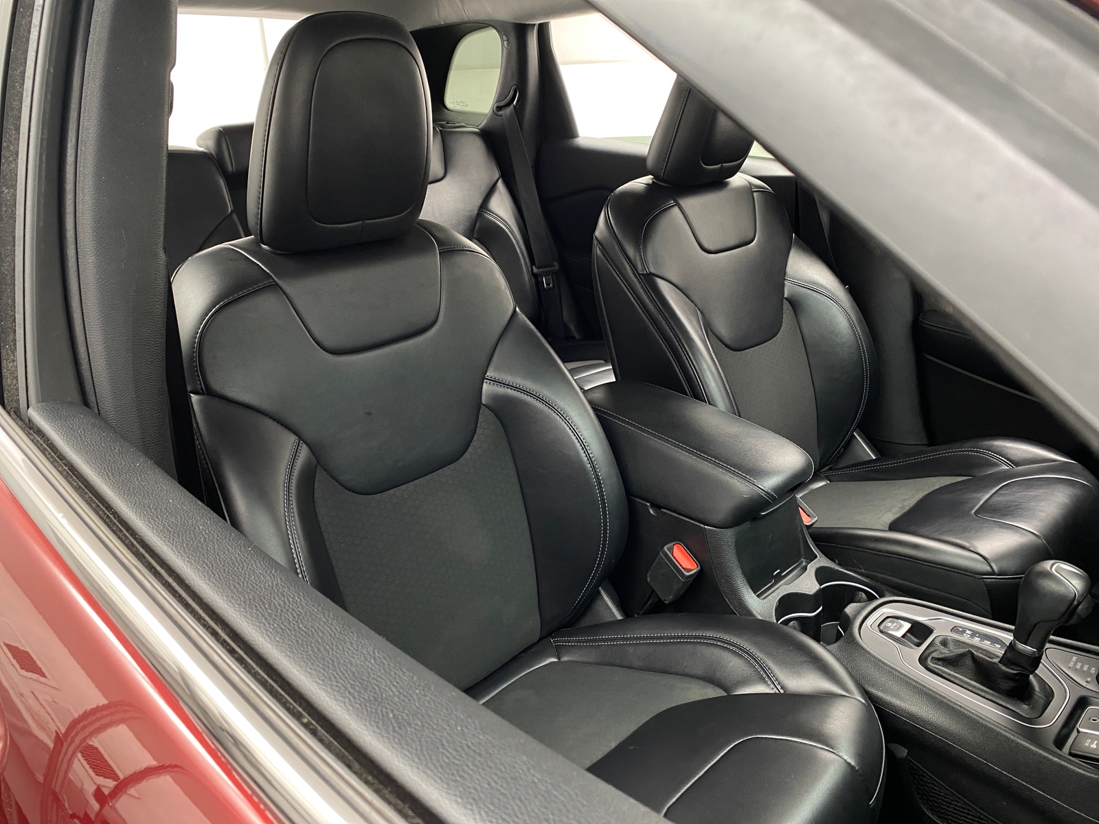 Thumbnail: 2019 Jeep Cherokee - 2