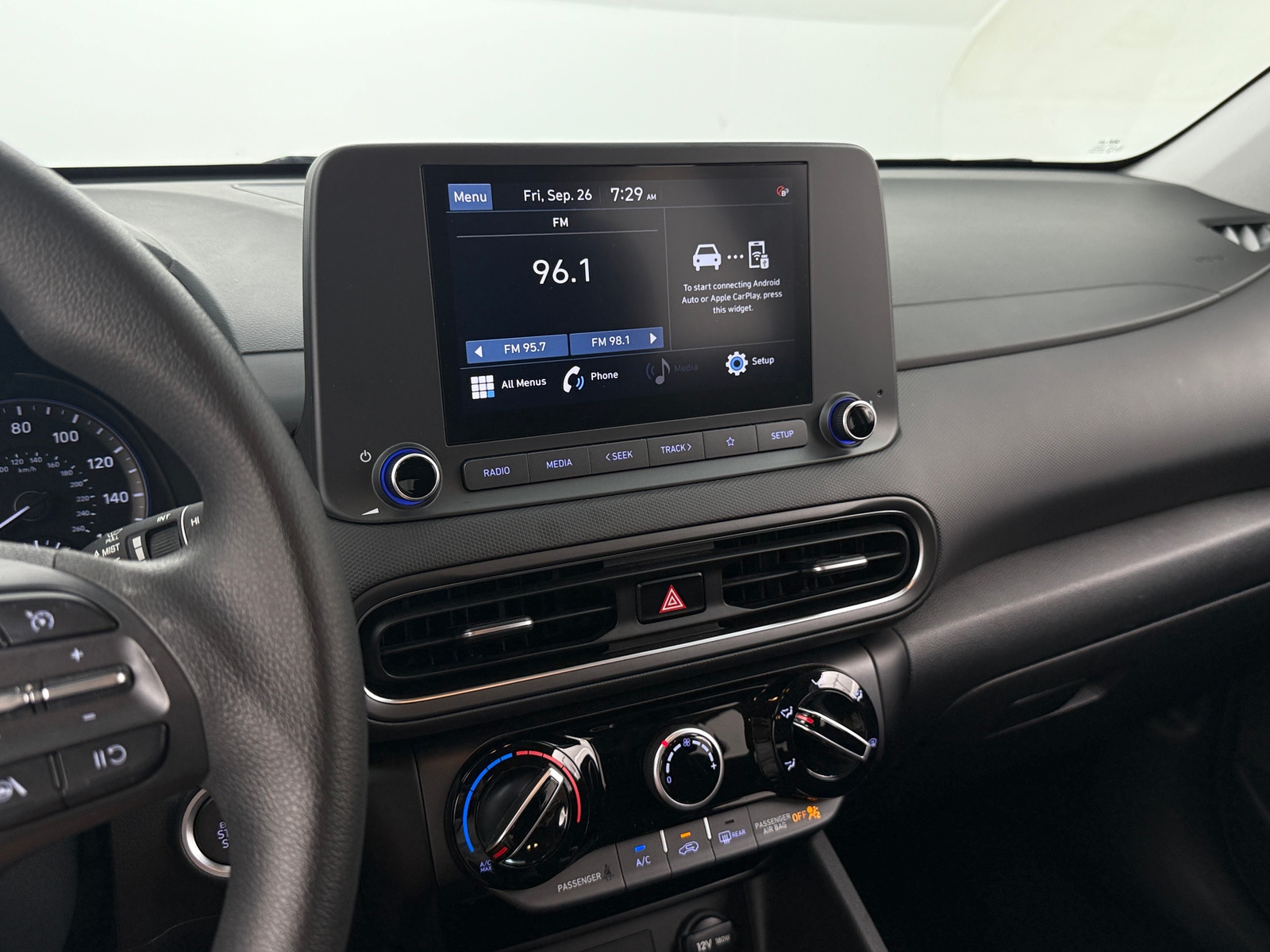 Thumbnail: 2022 Hyundai Kona - 4