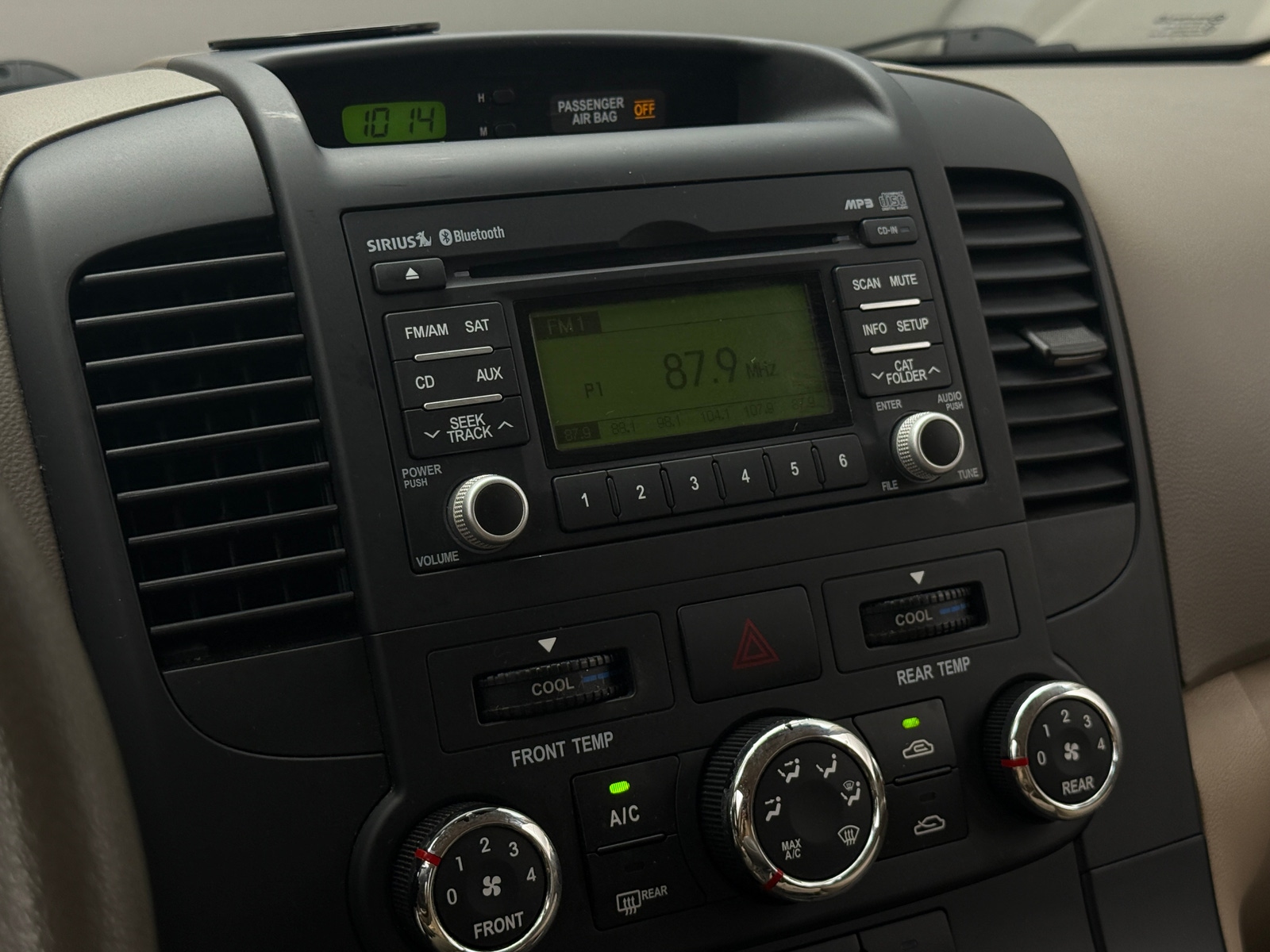 Thumbnail: 2014 Kia Sedona - 4