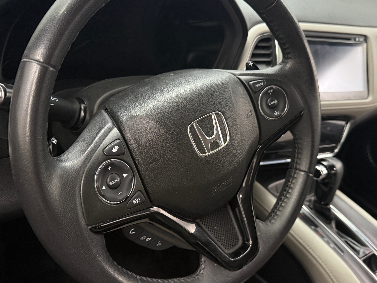 Thumbnail: 2017 Honda HR-V - 4