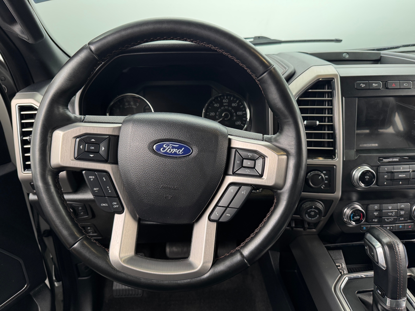 Thumbnail: 2020 Ford Econoline - 4