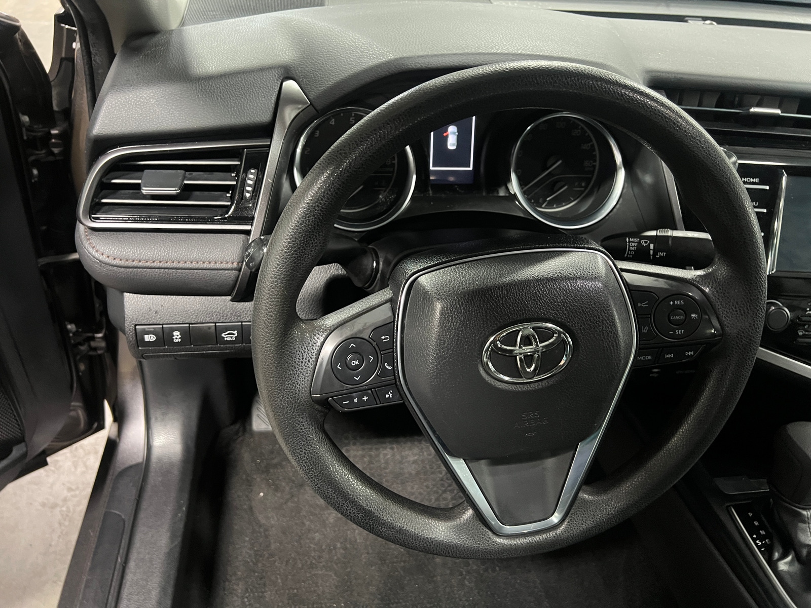 Thumbnail: 2019 Toyota Camry - 5