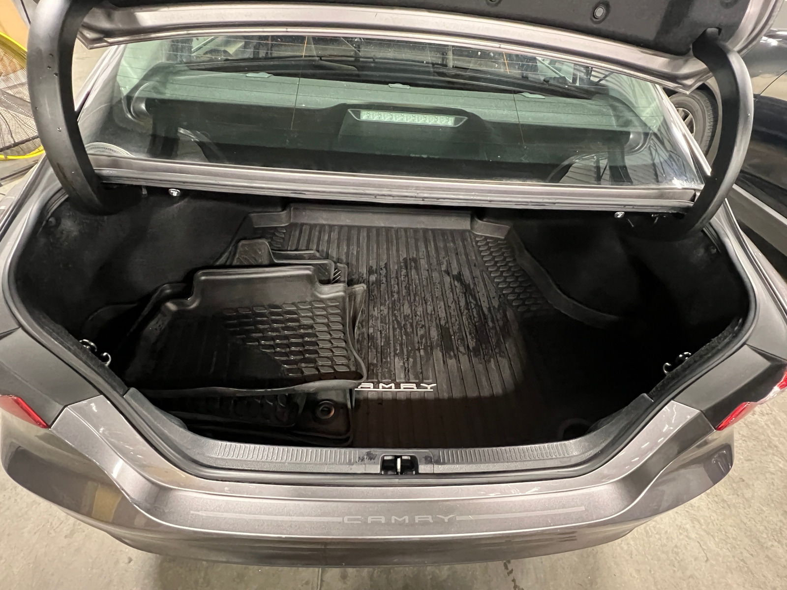 Thumbnail: 2019 Toyota Camry - 7
